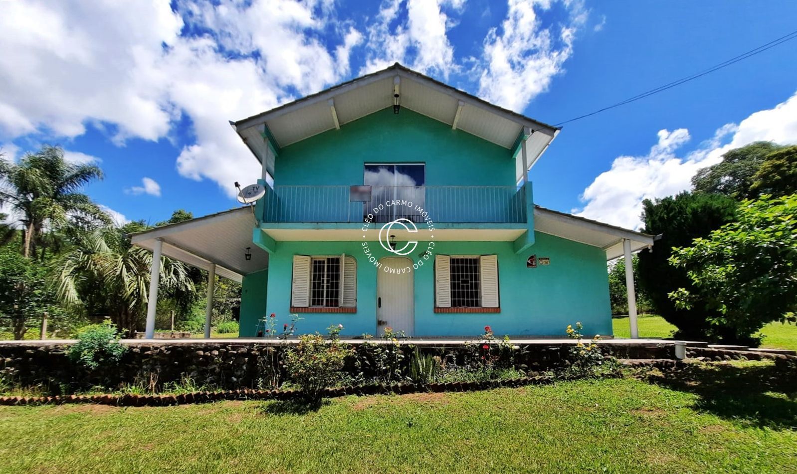 Casa à venda com 3 quartos, 180m² - Foto 1