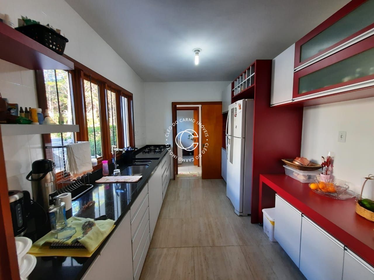 Casa à venda com 2 quartos, 150m² - Foto 9