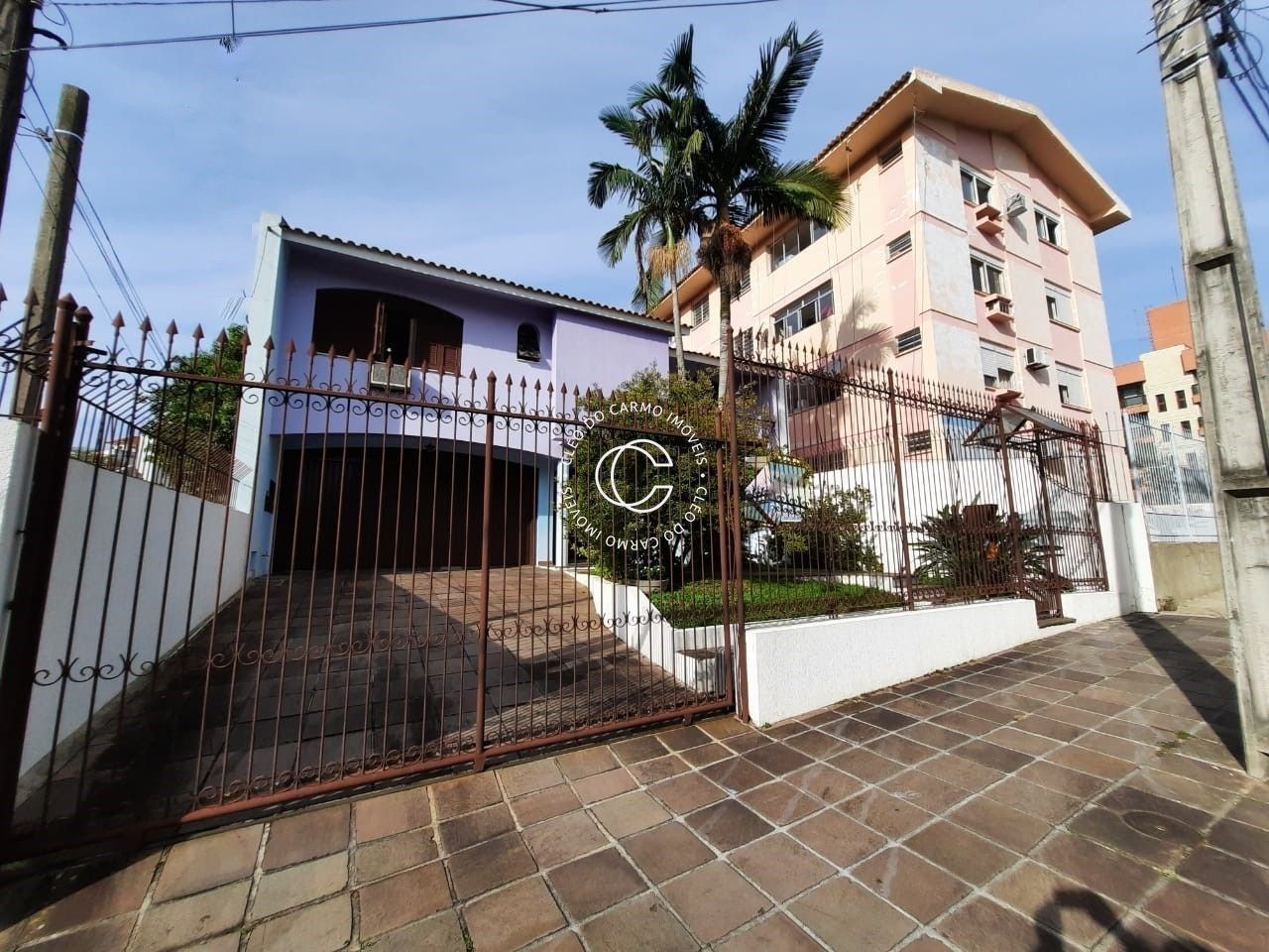 Casa à venda com 5 quartos, 291m² - Foto 1