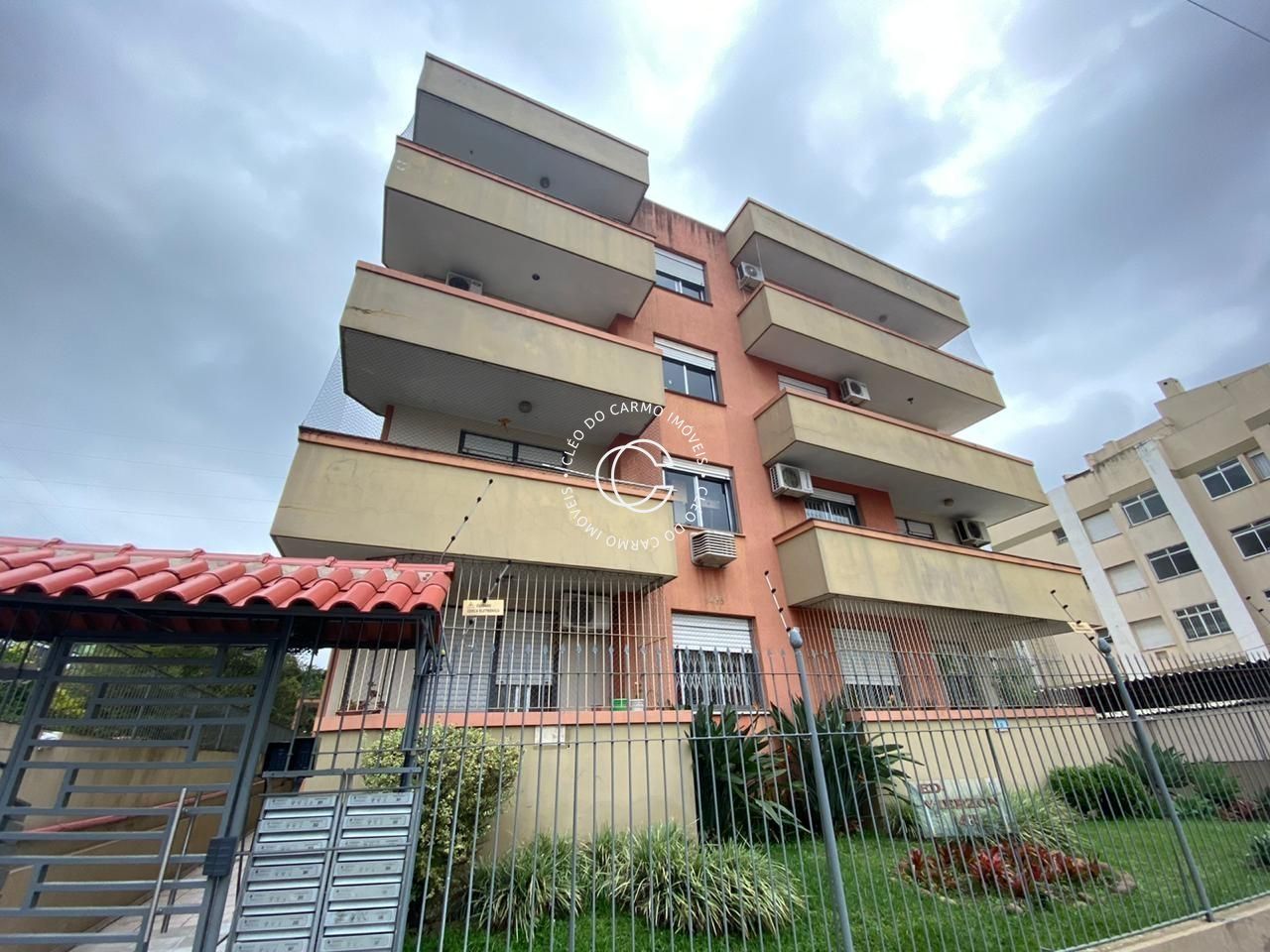 Apartamento à venda com 3 quartos, 138m² - Foto 1