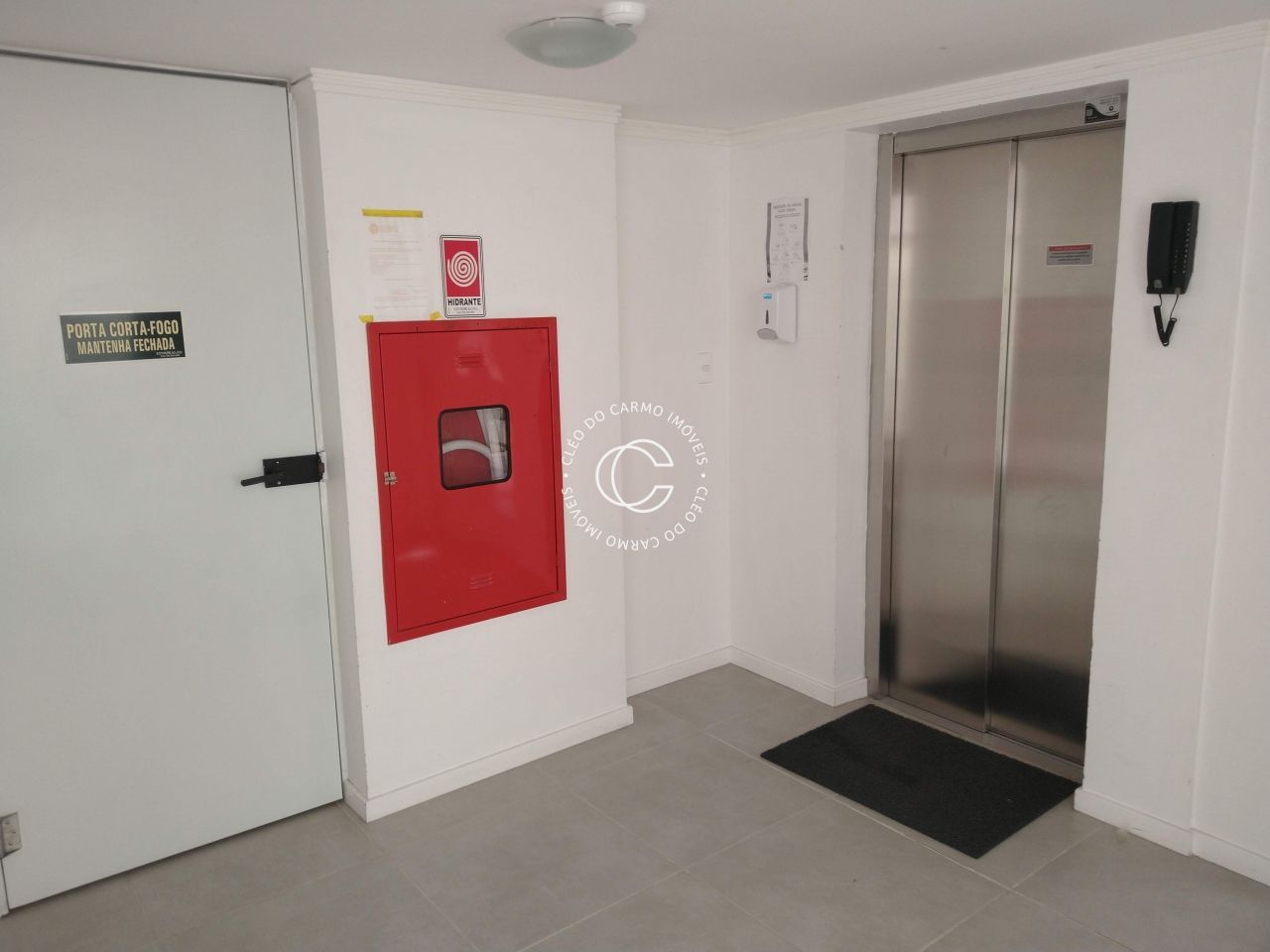 Apartamento à venda com 2 quartos, 83m² - Foto 12