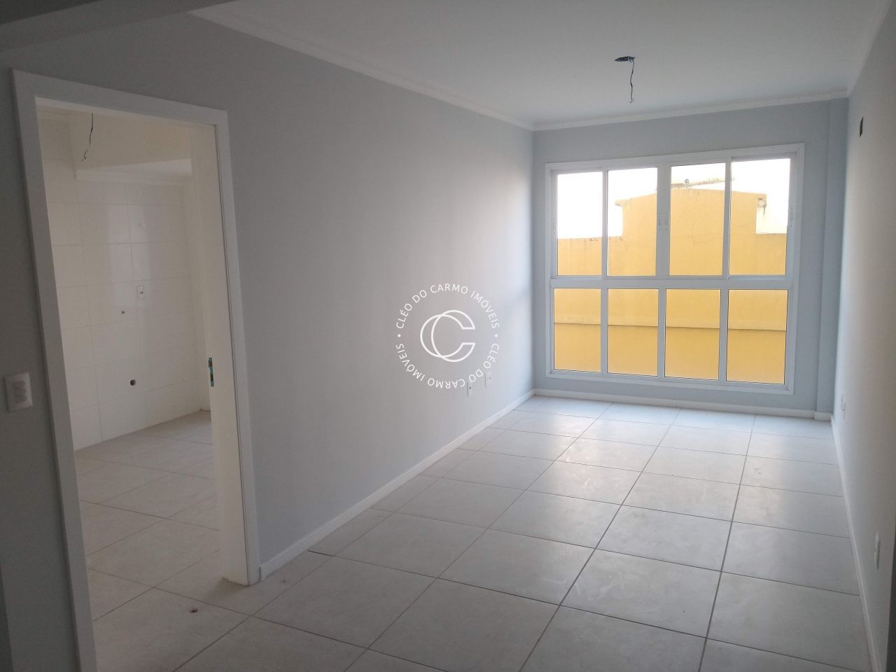 Apartamento à venda com 2 quartos, 83m² - Foto 2