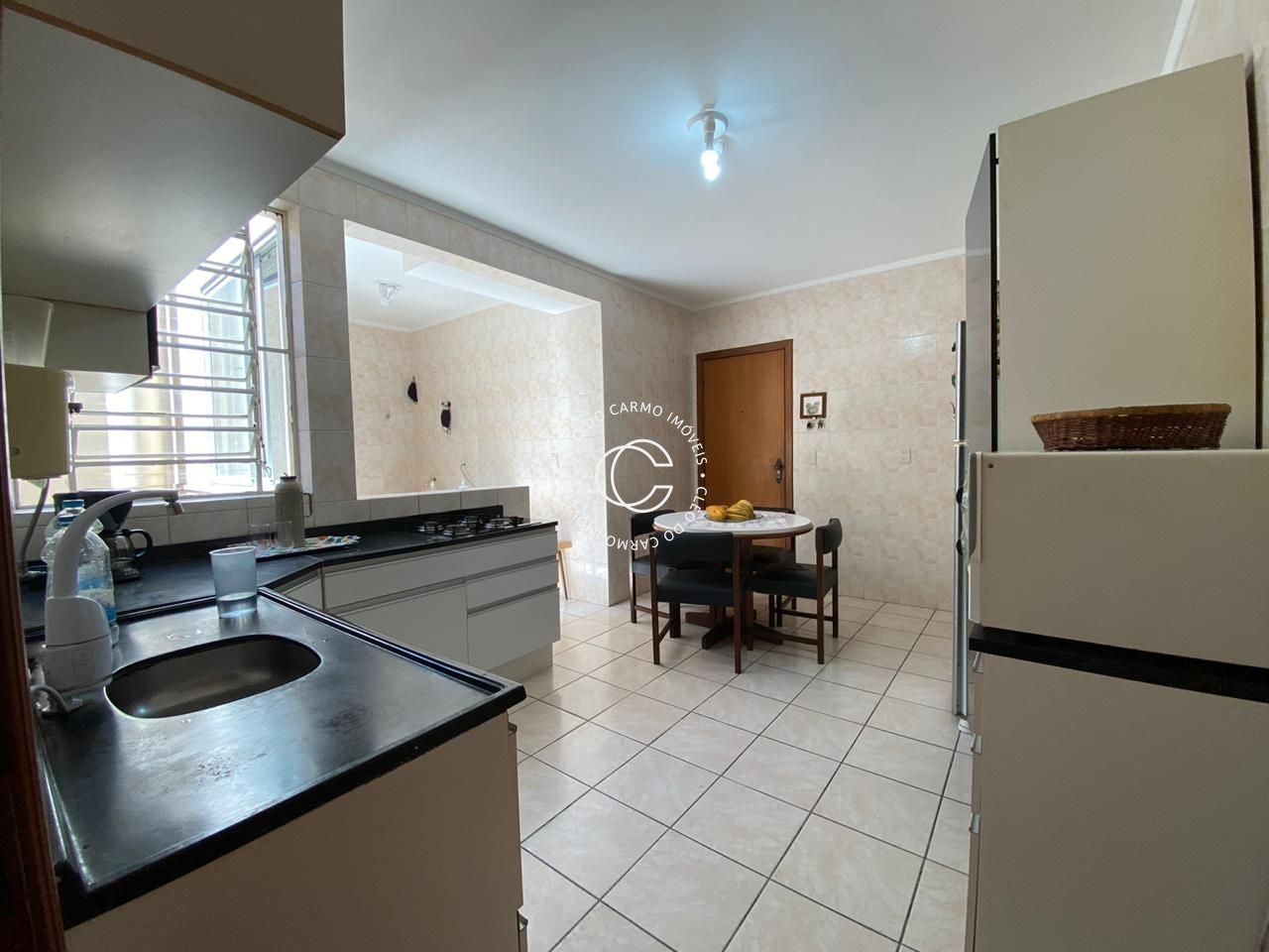 Apartamento à venda com 3 quartos, 140m² - Foto 10