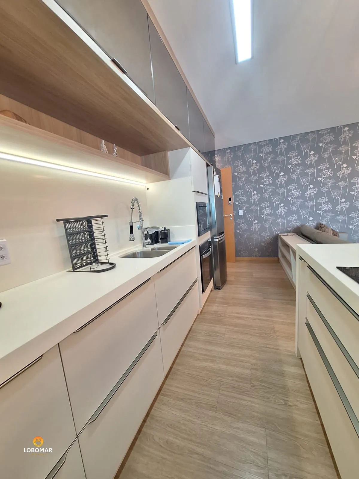 Apartamento de 3 dormitórios, mobiliado, em cond. club à 50m do mar - Praia Aleg — foto 4