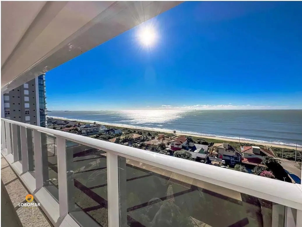 Apartamento frente mar três suítes Itacolomi Balneário Piçarras SC! R$2.150.000, - foto 1