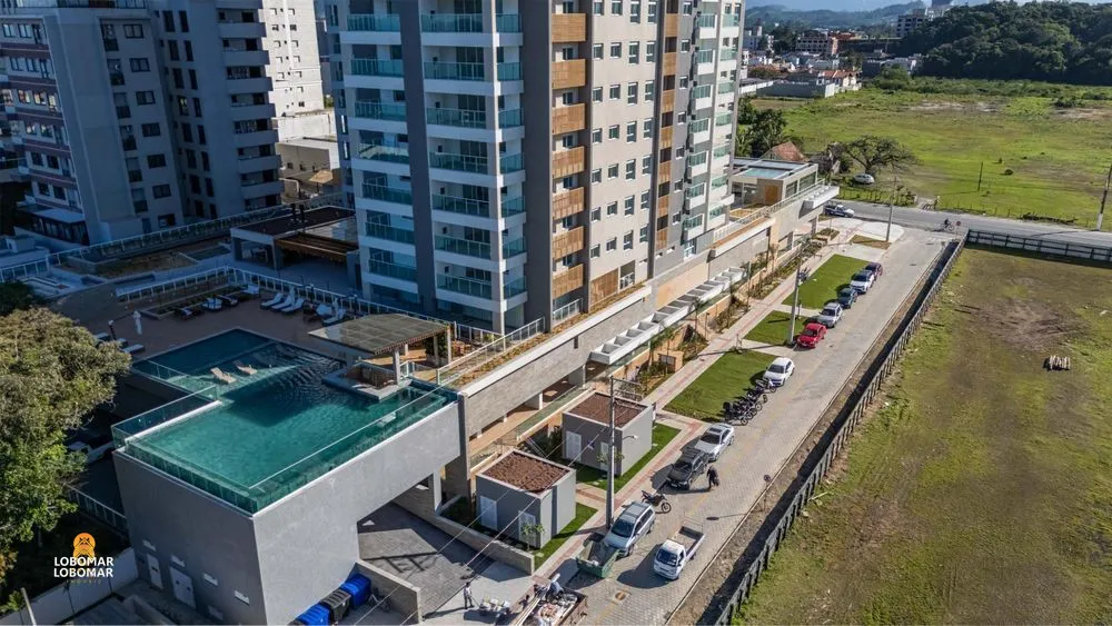 Apartamento em Cond. Clube frente mar - Itacolomi - Balneário Piçarras/SC - foto 1