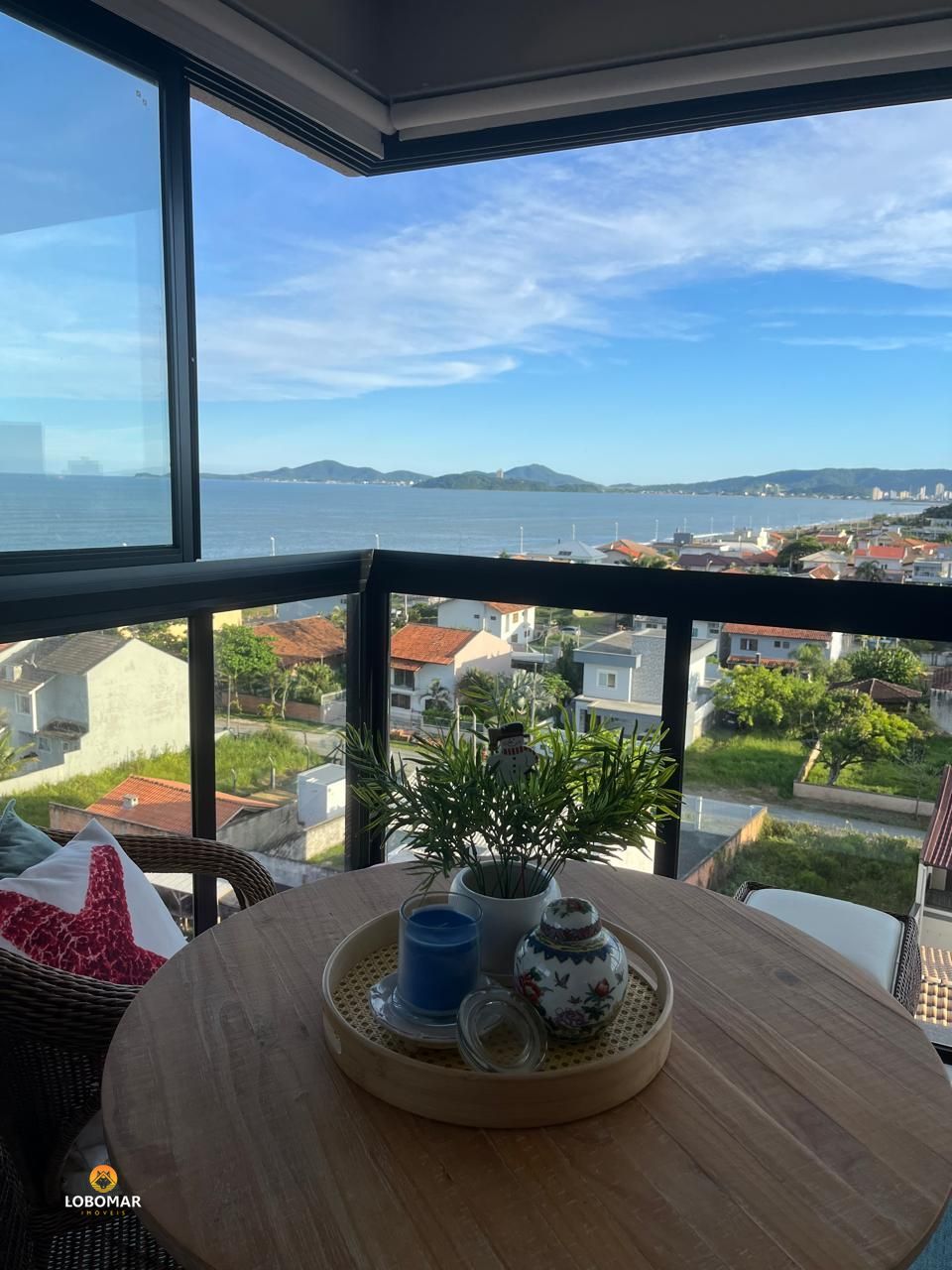 Apartamento mobiliado com vista mar permanente, Piçarras/SC - foto 1