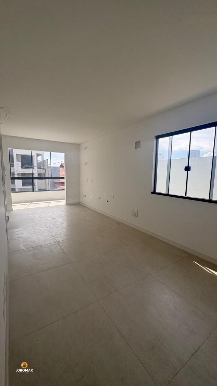 Apartamento à 350 metros da praia, 3 dormitórios e terraço - Itajuba - Barra Ve — foto 2