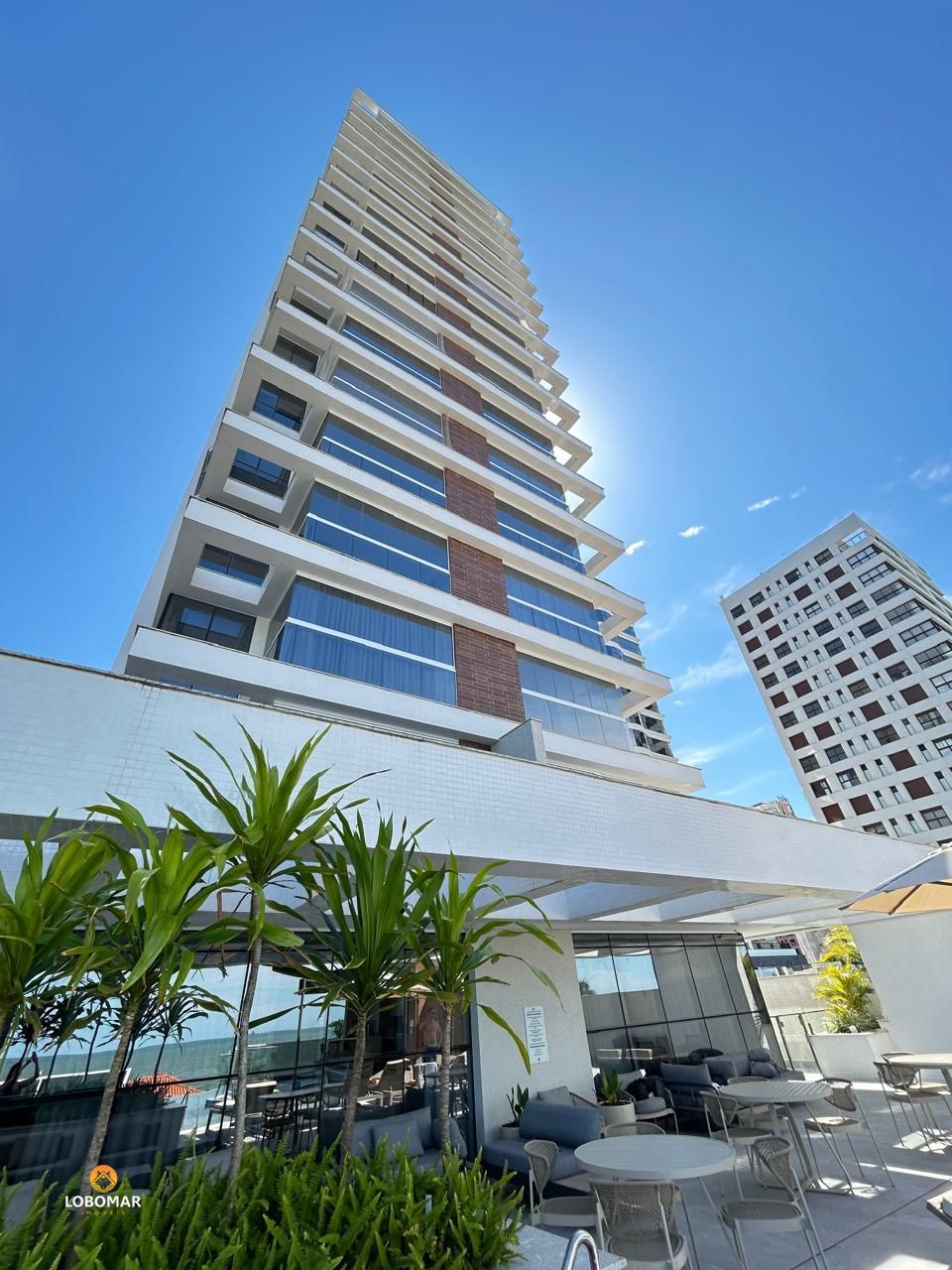 Apartamento novo quadra mar com 2 suítes no Centro de Balneário Piçarras/SC! - foto 1