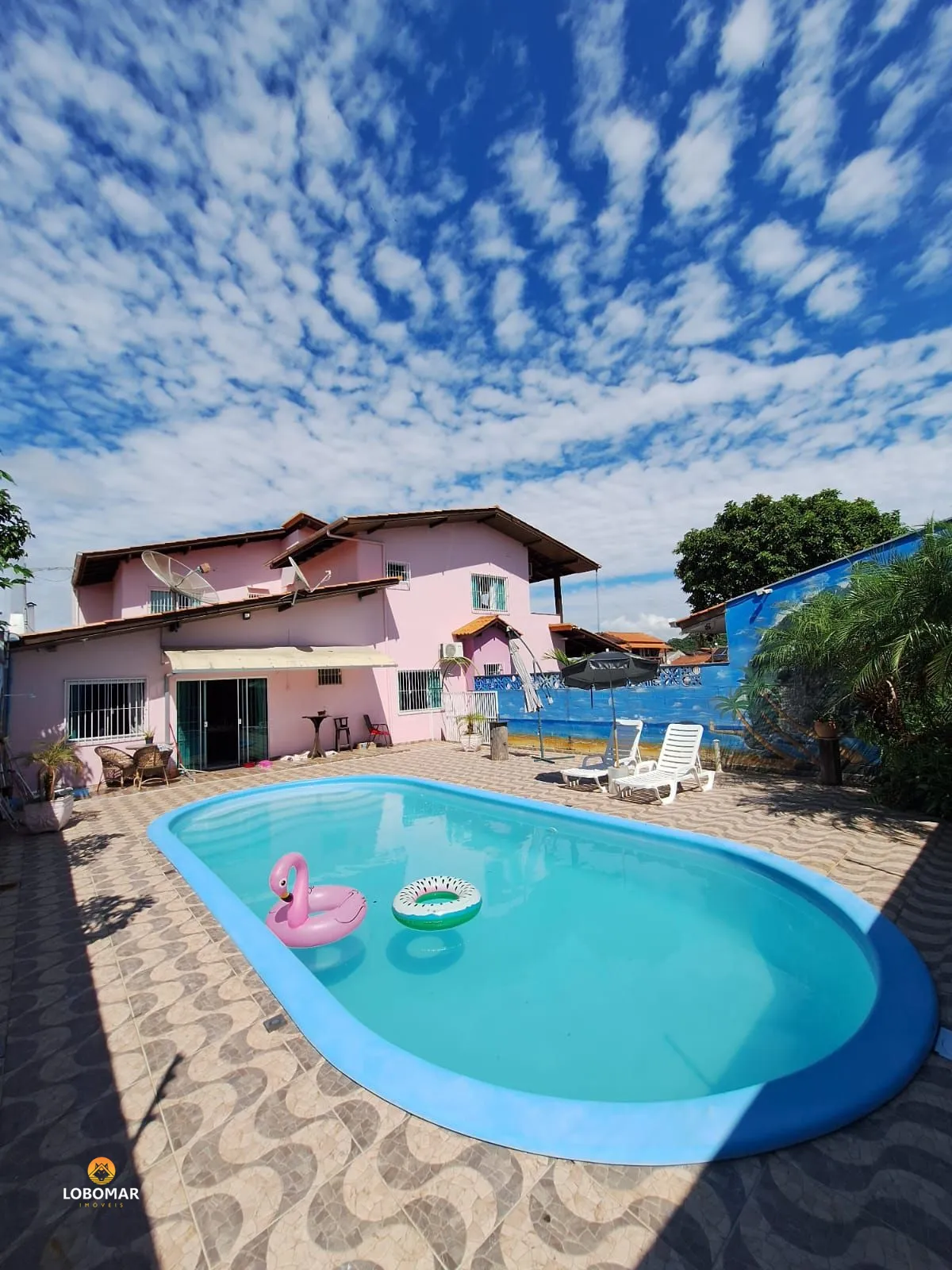 Casa com 6 dormitórios, piscina, 295m. À venda - Praia da Armação Penha/SC . - foto 1