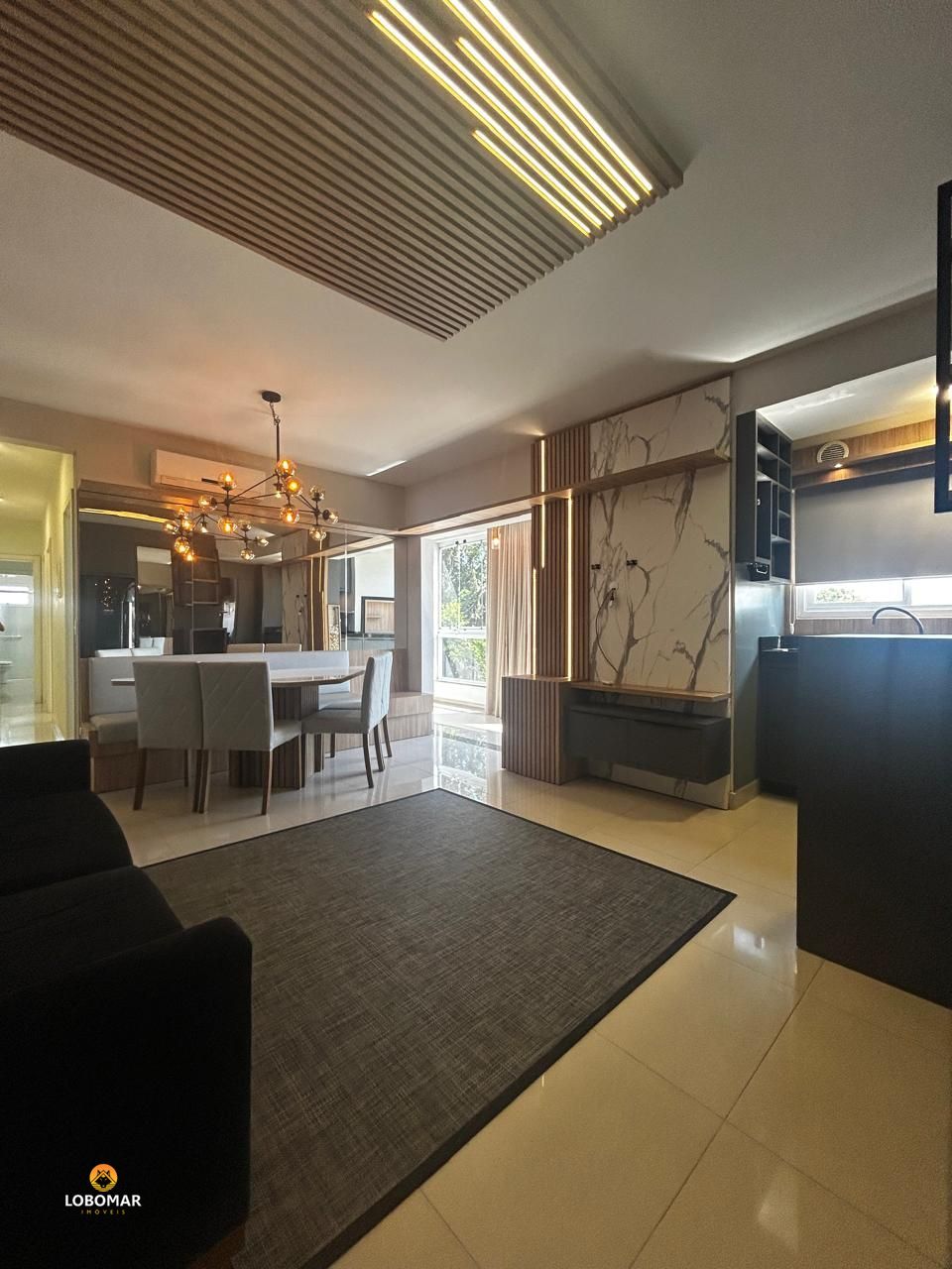 Apartamento finamente mobiliado 03 dormitórios, no centro de Balneário Piçarras - foto 1