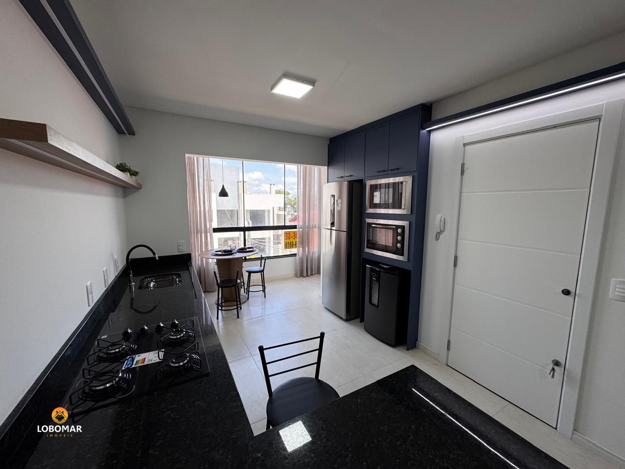 Apartamento mobiliado à 350 metros da praia, 3 dormitórios - Itajuba - Barra Vel — foto 2