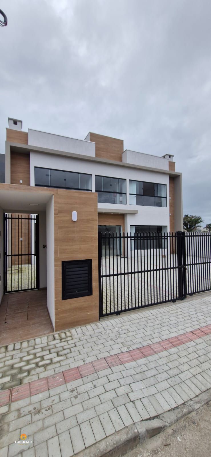 Apartamento com 03 dormitórios, sendo uma suíte, em Barra Velha SC!! — foto 2