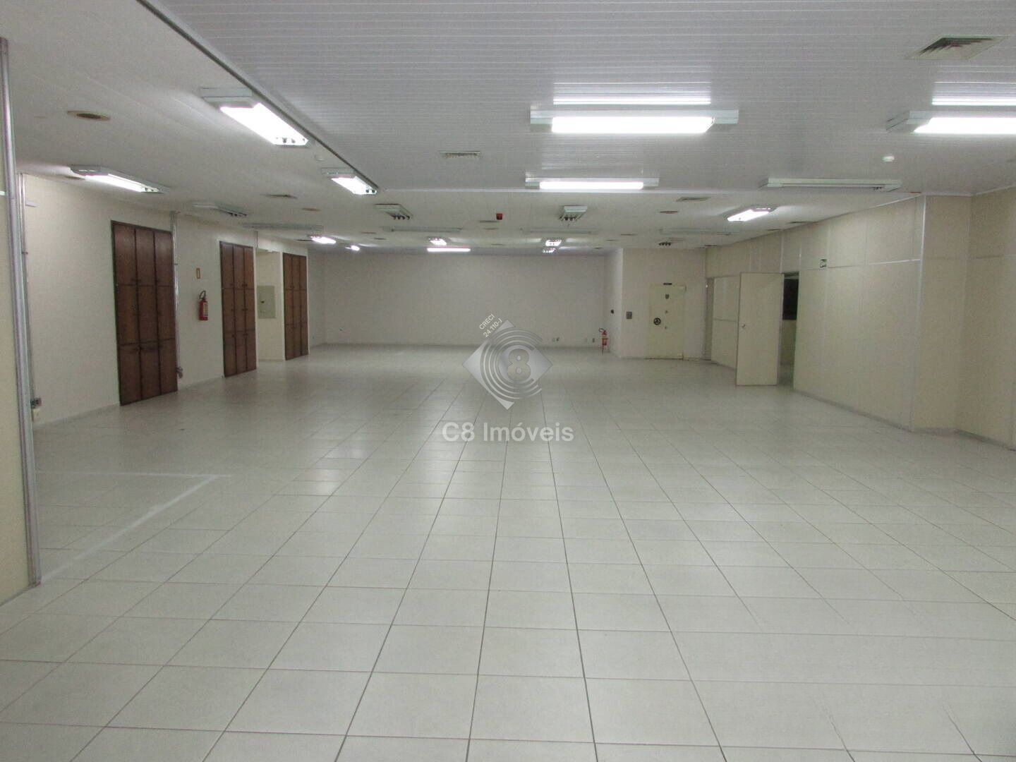 Prédio Inteiro para alugar com 6 quartos, 724m² - Foto 4