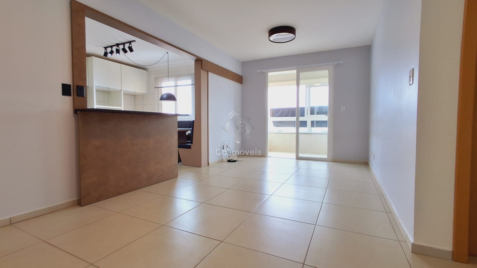 Apartamento à venda com 3 quartos, 99m² - Foto 2