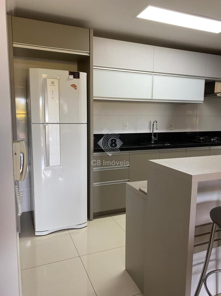 Apartamento à venda com 2 quartos, 84m² - Foto 7