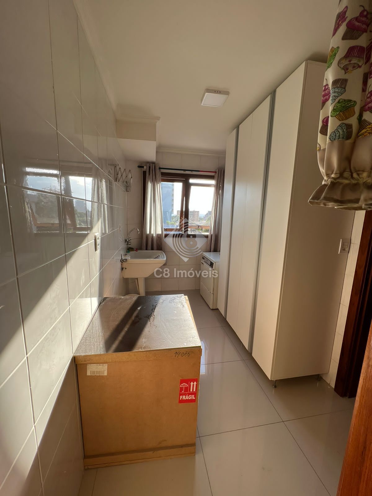 Apartamento para alugar com 4 quartos, 140m² - Foto 4