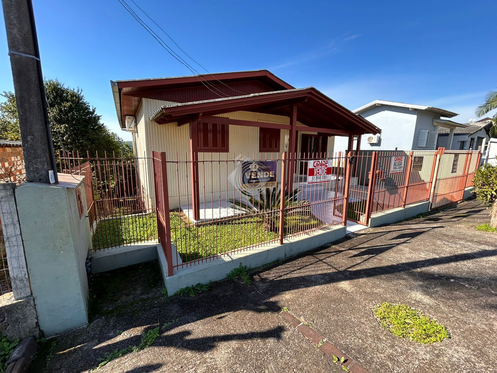 Casa à venda com 2 quartos, 125m² - Foto 2