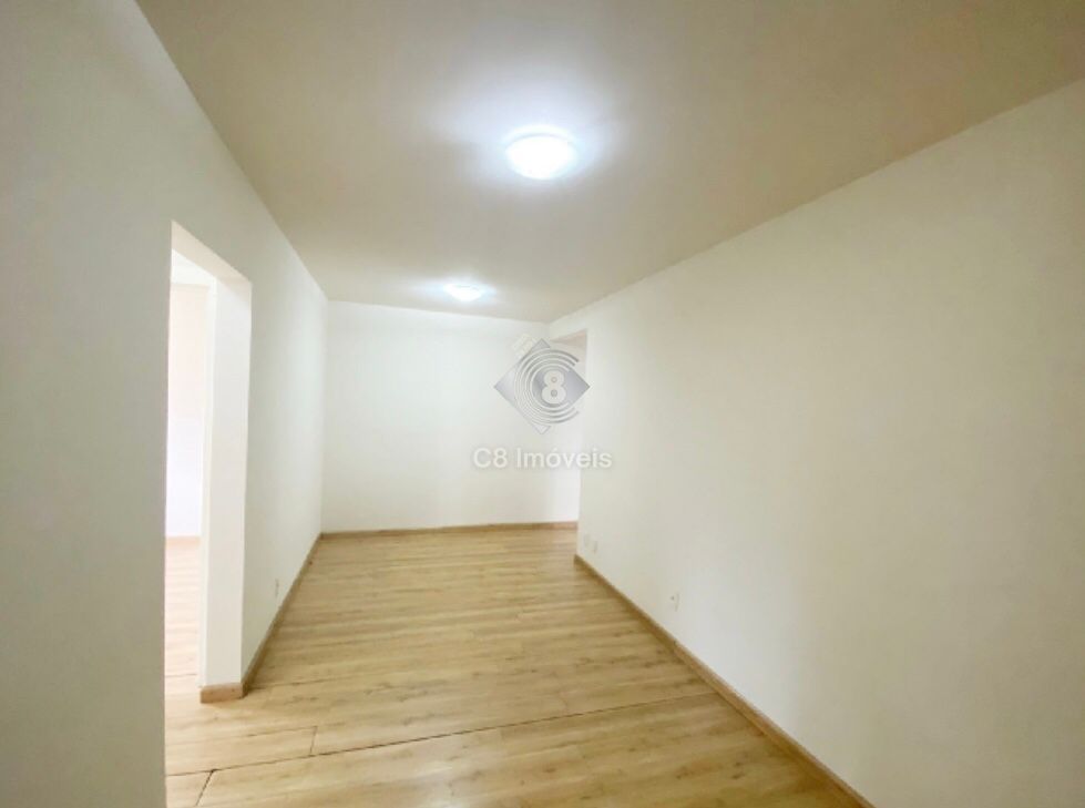 Apartamento à venda com 2 quartos, 67m² - Foto 7