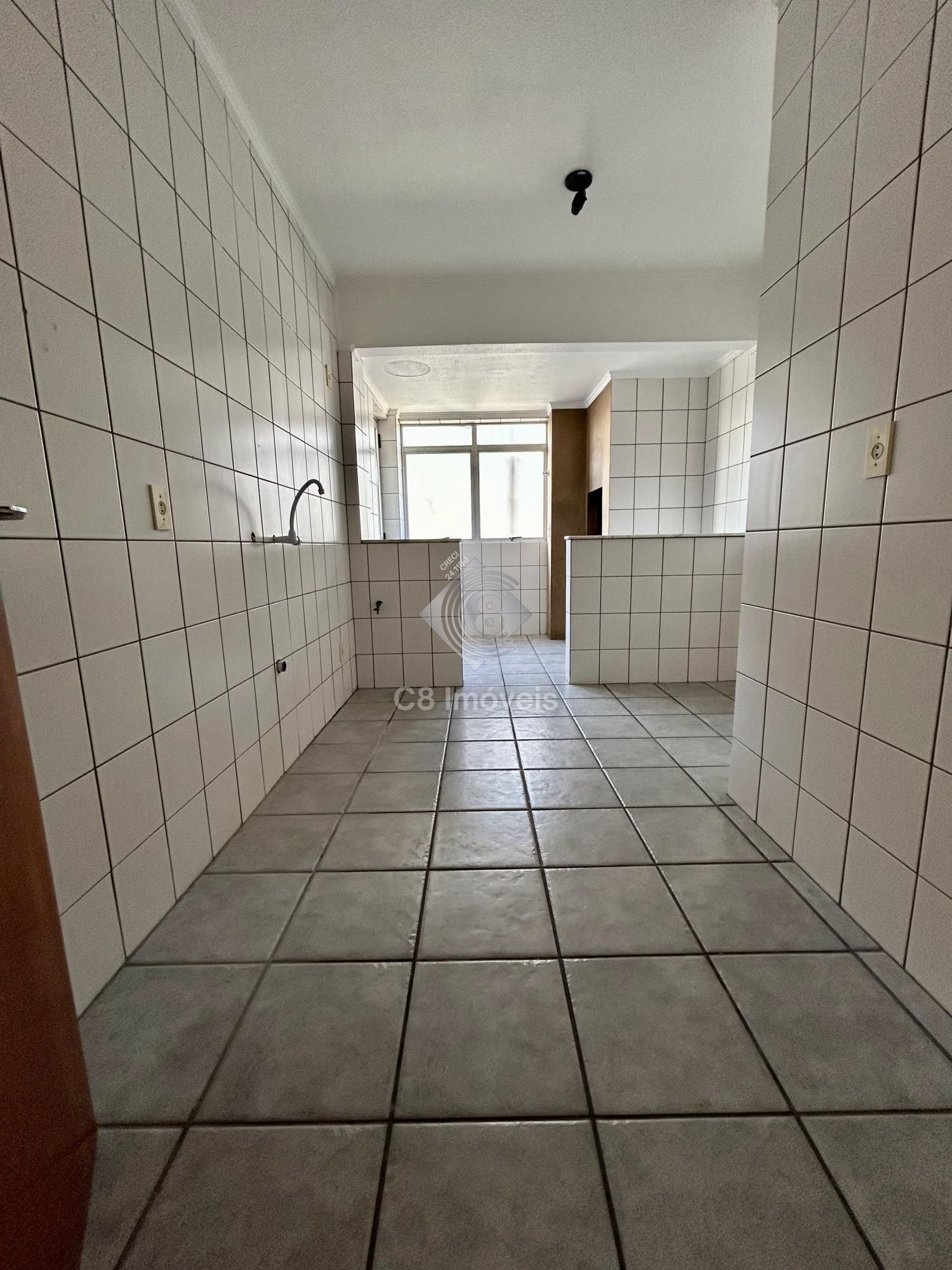 Apartamento à venda com 2 quartos, 66m² - Foto 3