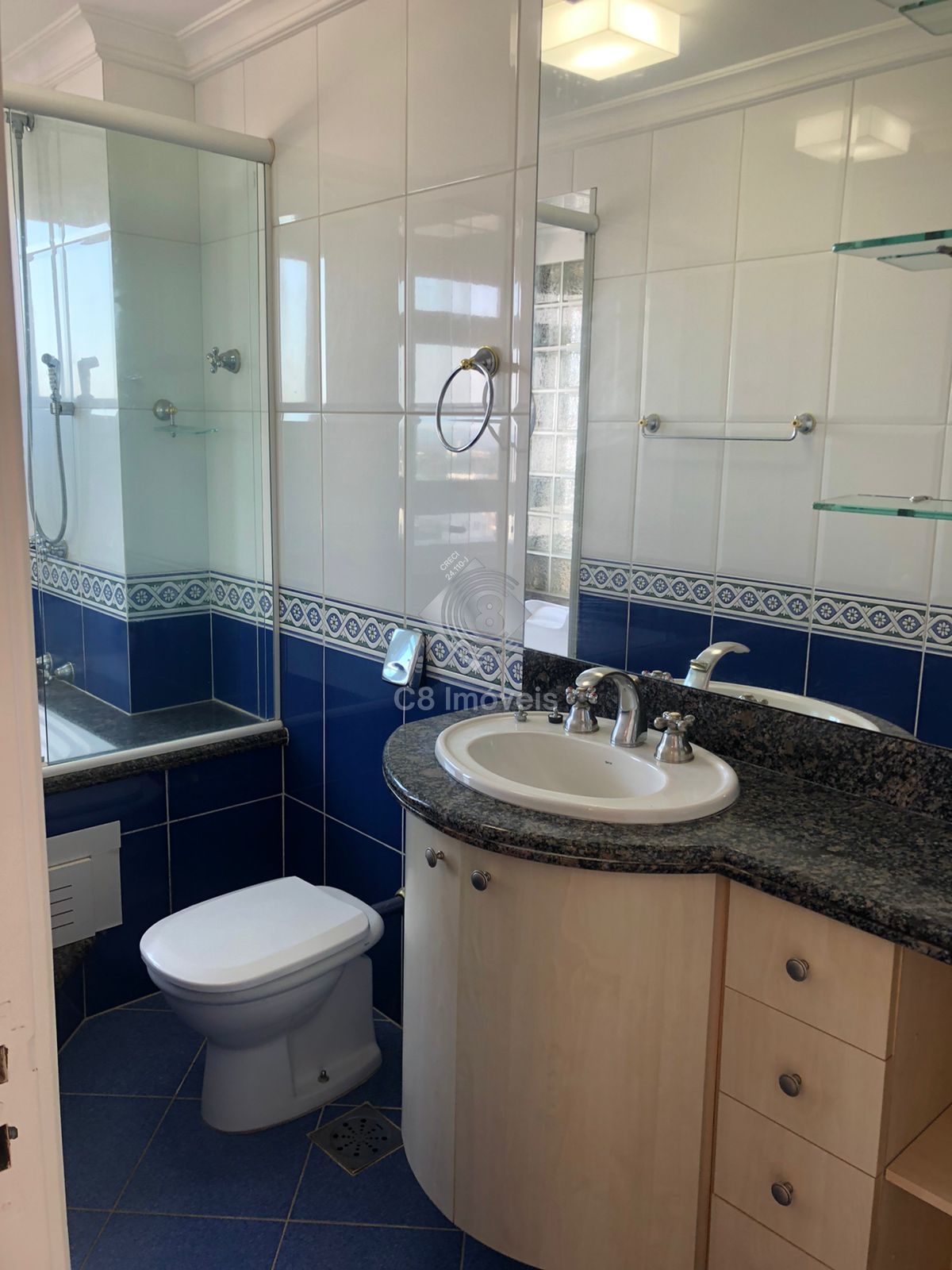 Apartamento para alugar com 3 quartos, 218m² - Foto 12