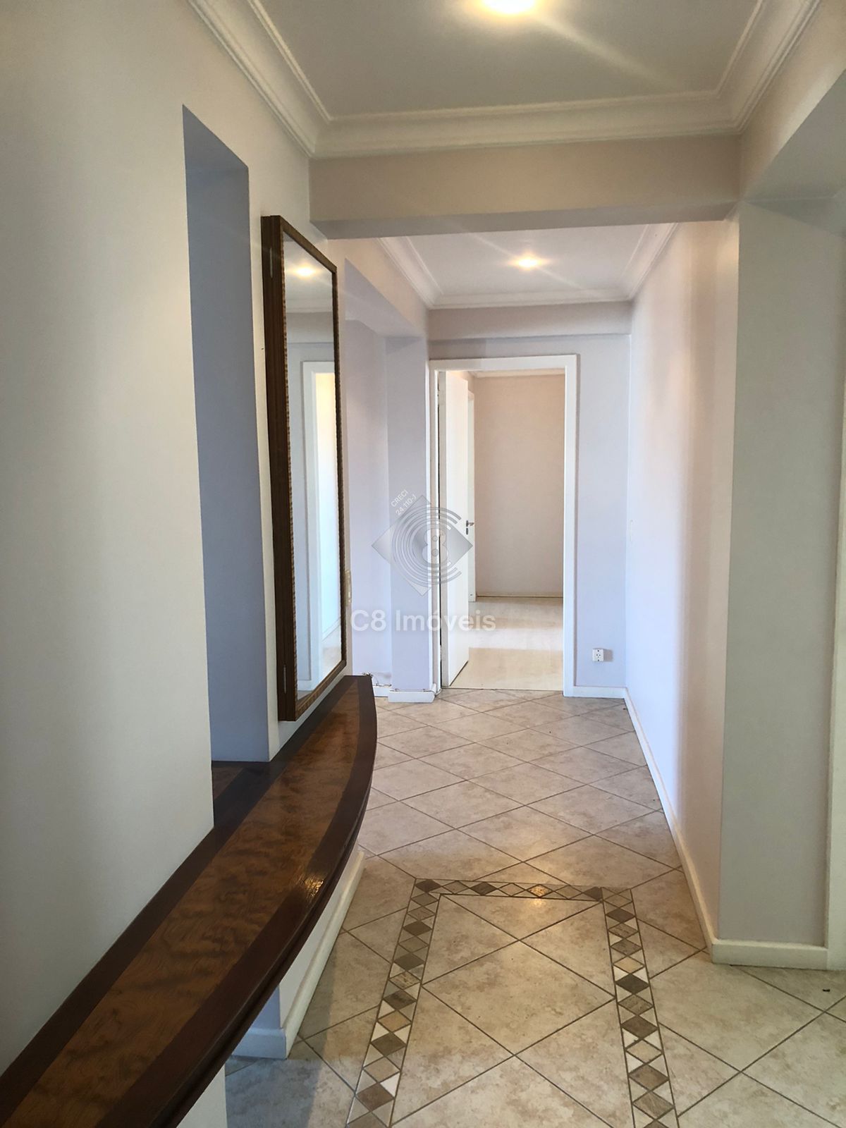 Apartamento para alugar com 3 quartos, 218m² - Foto 5