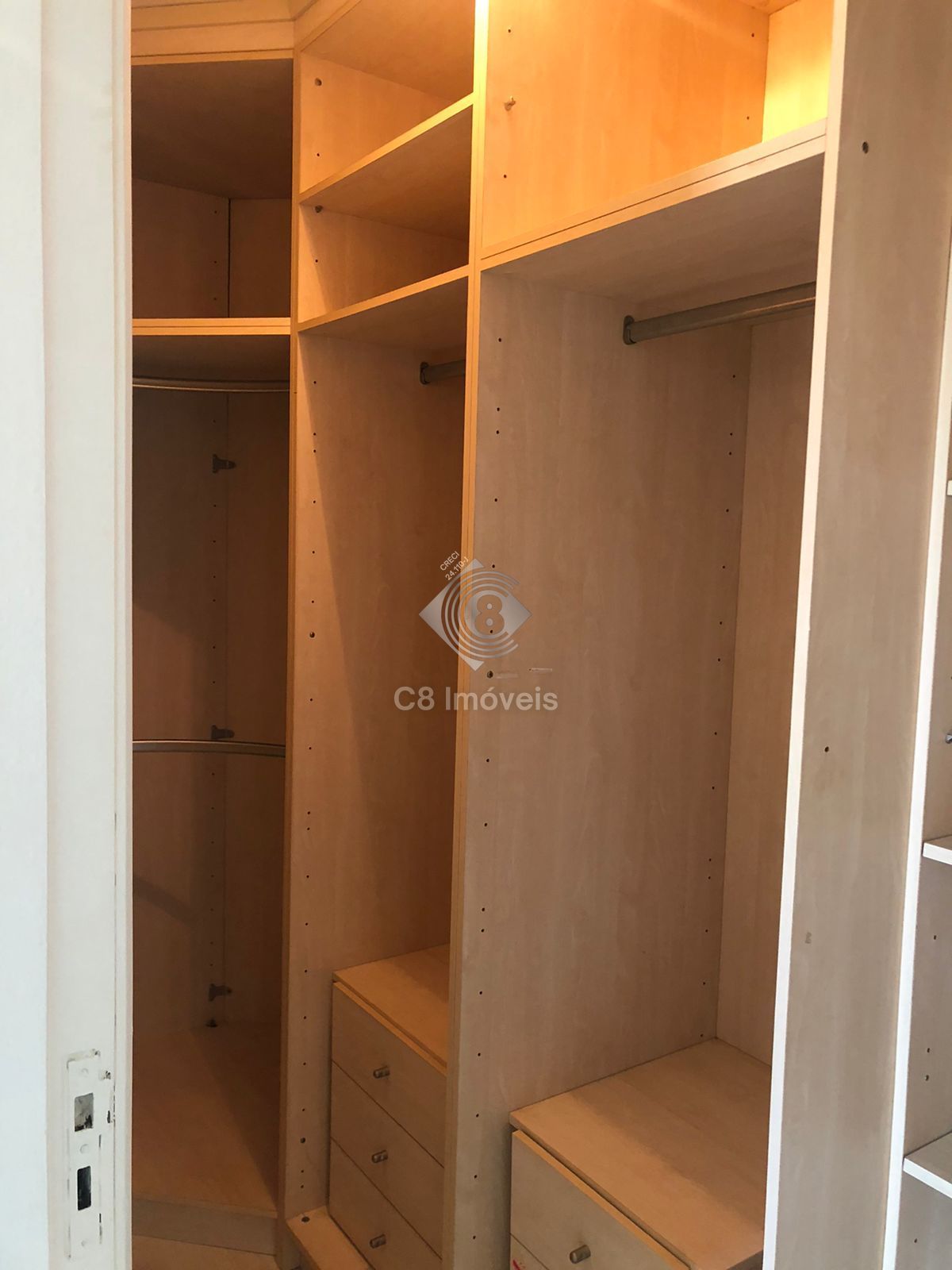 Apartamento para alugar com 3 quartos, 218m² - Foto 19