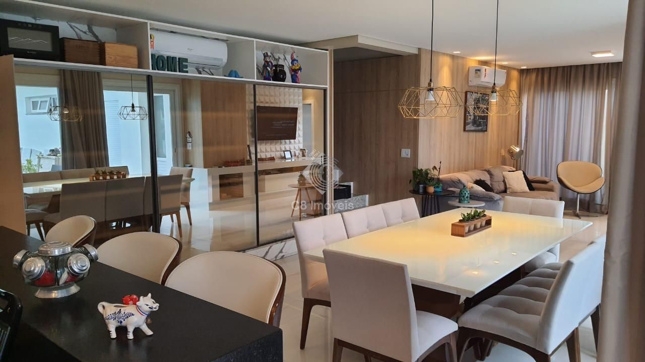 Casa, 3 quartos, 227 m² - Foto 3