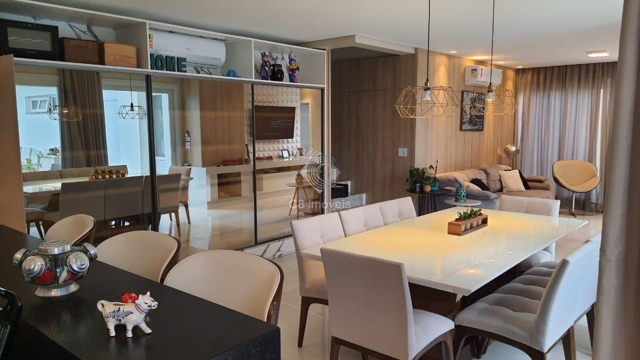 Casa à venda com 3 quartos, 227m² - Foto 3