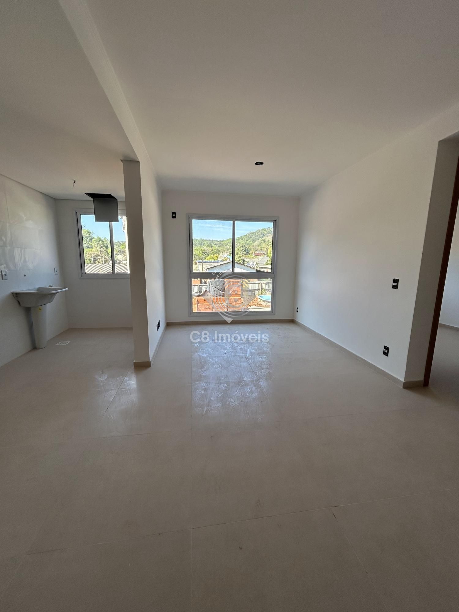 Apartamento à venda com 2 quartos, 66m² - Foto 2