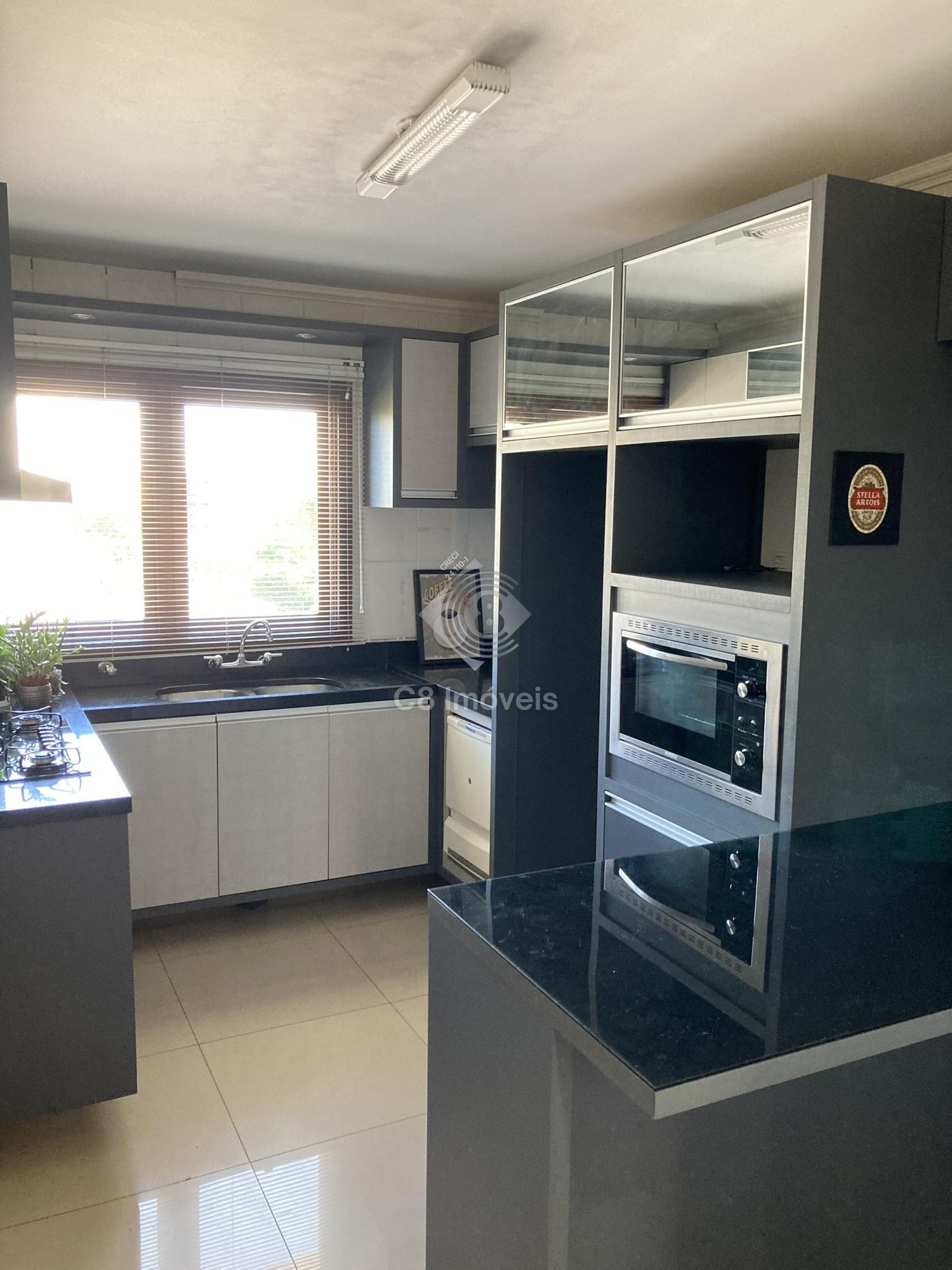 Apartamento para alugar com 4 quartos, 140m² - Foto 2