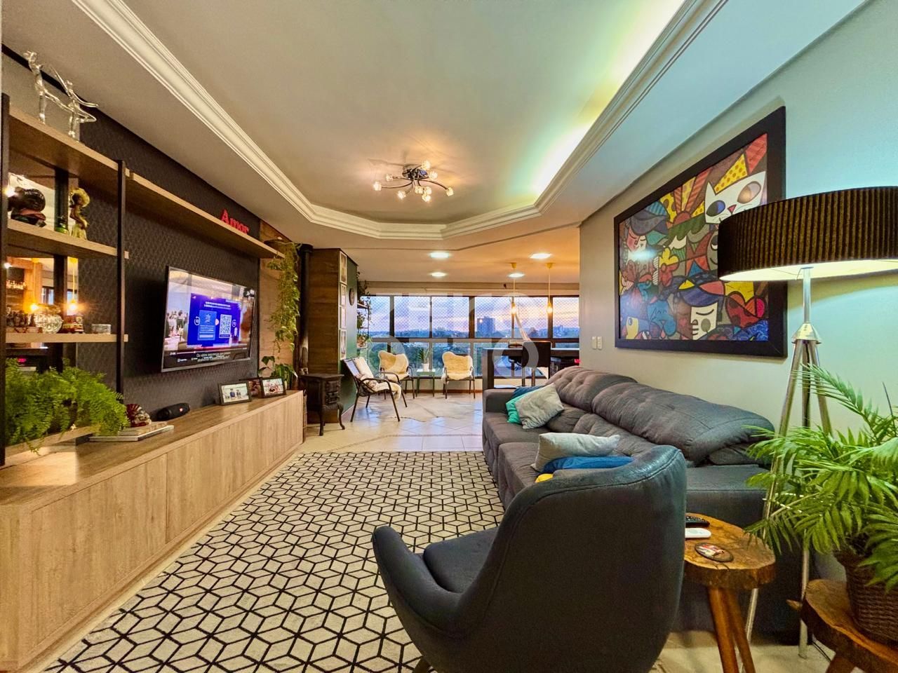 Apartamento 3 dormitórios