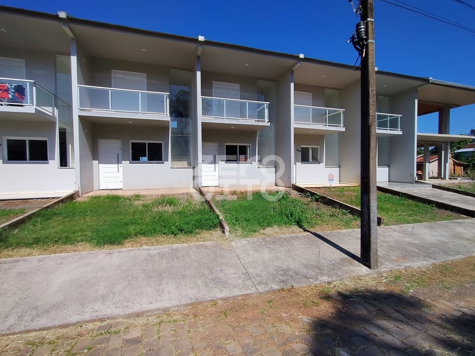 Sobrado 2 dormitórios