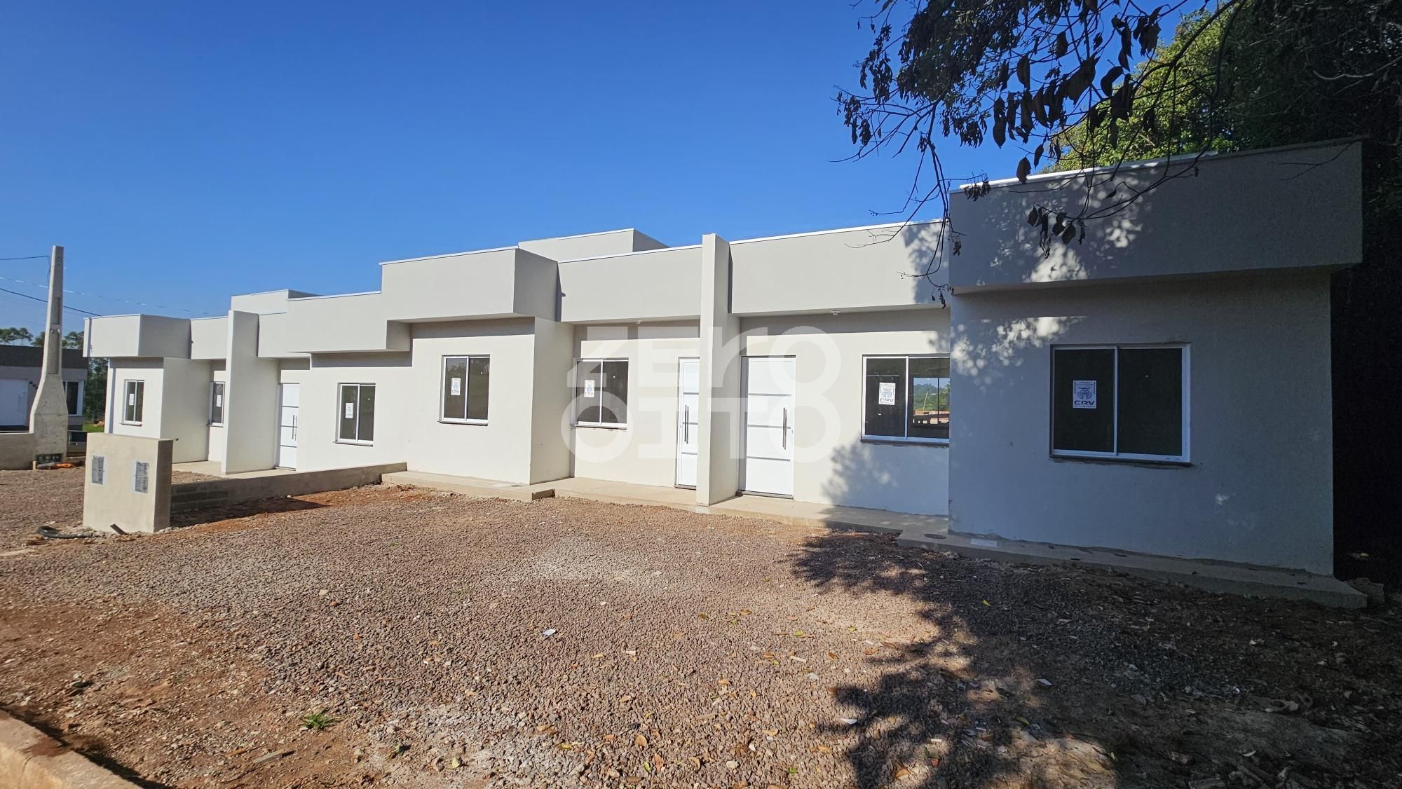Casa 2 dormitórios