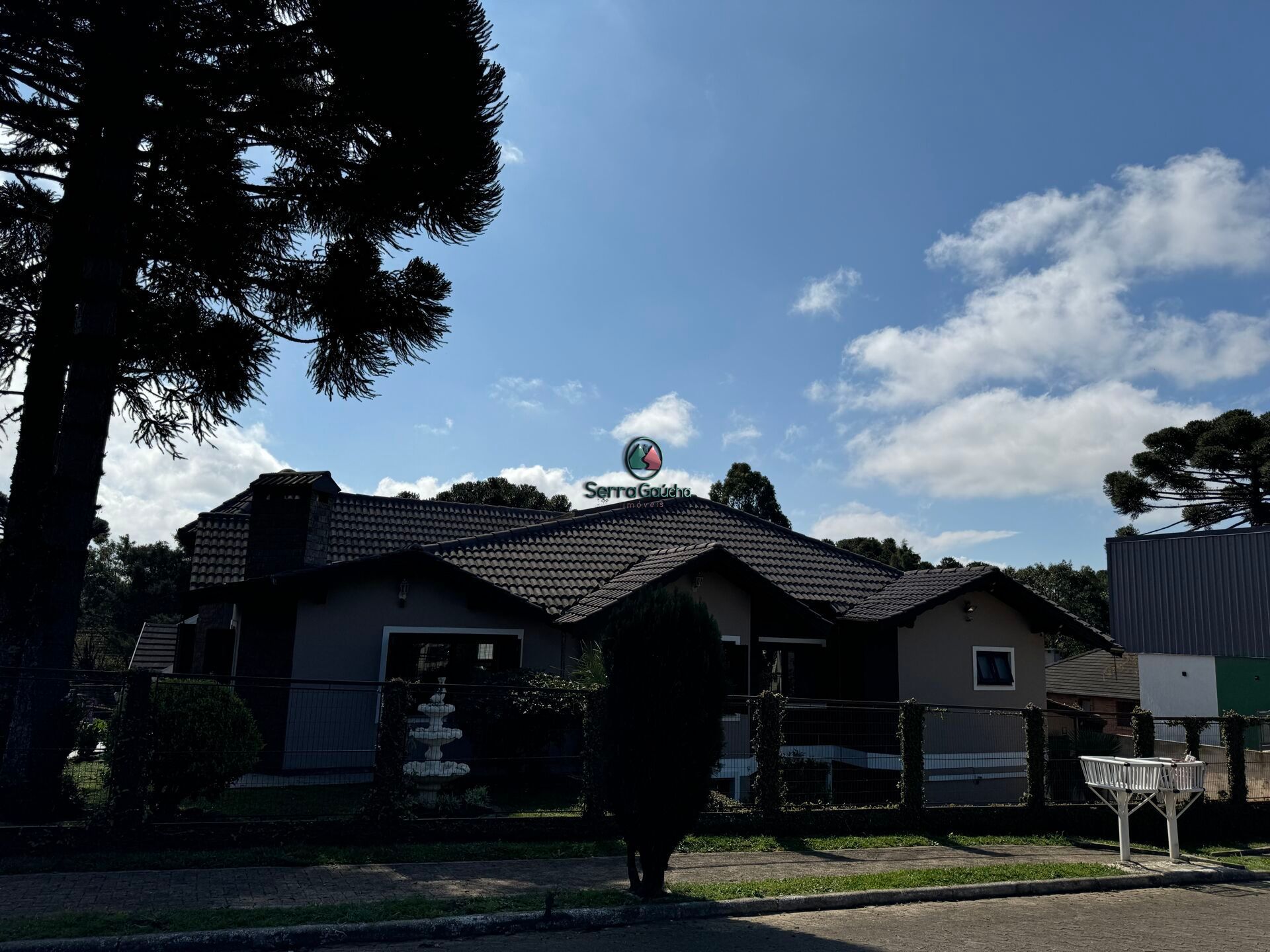 Casa à venda  no Boeira - Canela, RS. Imóveis