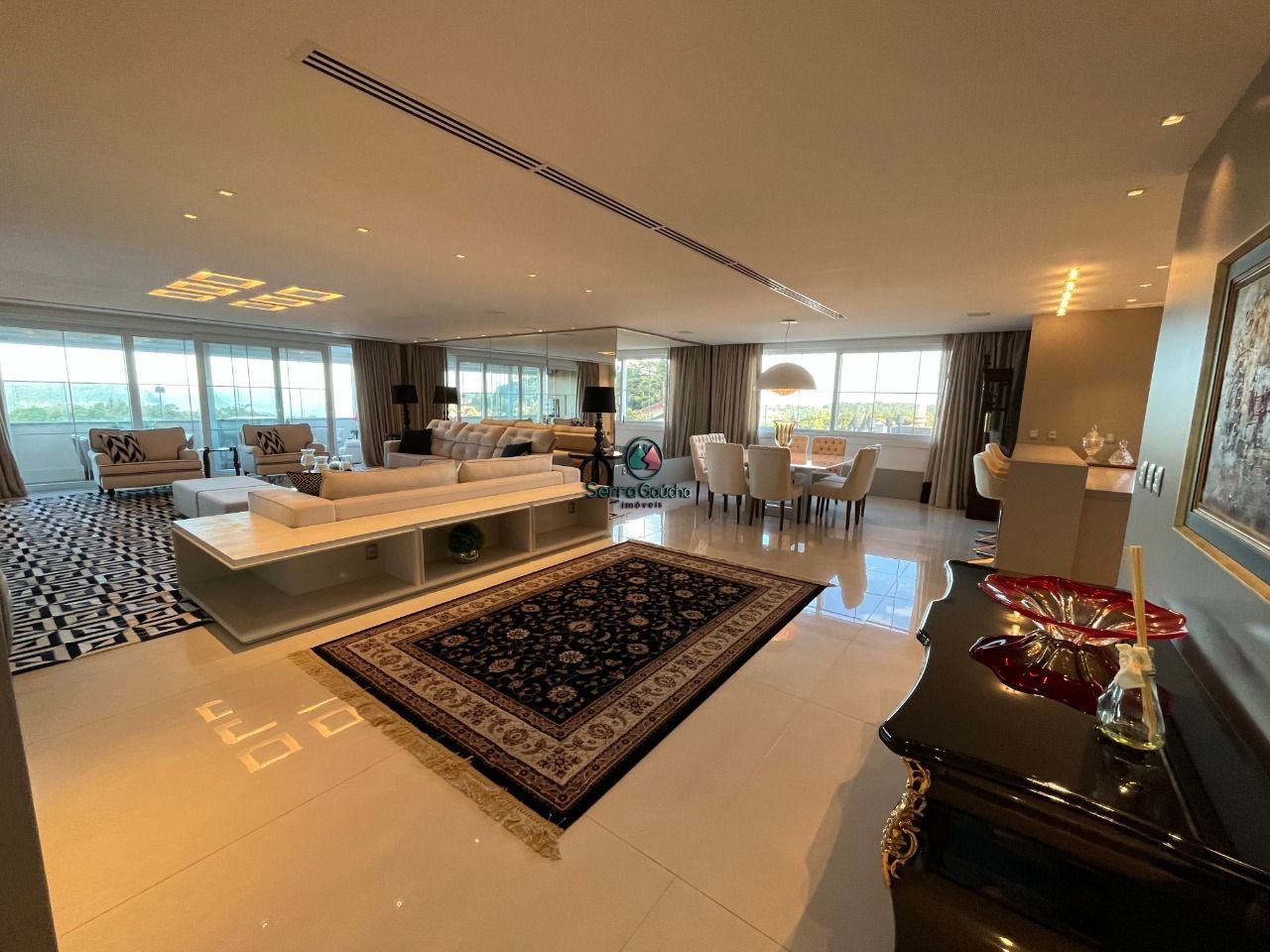 Apartamento de 4 quartos, 319m² no bairro Centro, em Gramado | Eu Corretor