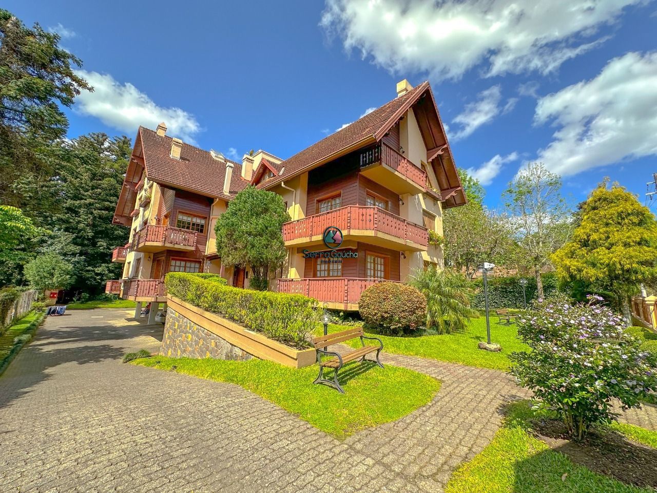 Apartamento à venda  no Planalto - Gramado, RS. Imóveis