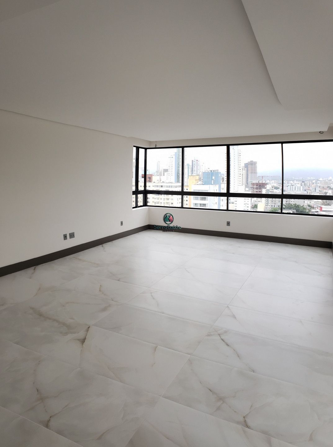 Apartamento à venda com 3 quartos, 130m² - Foto 9