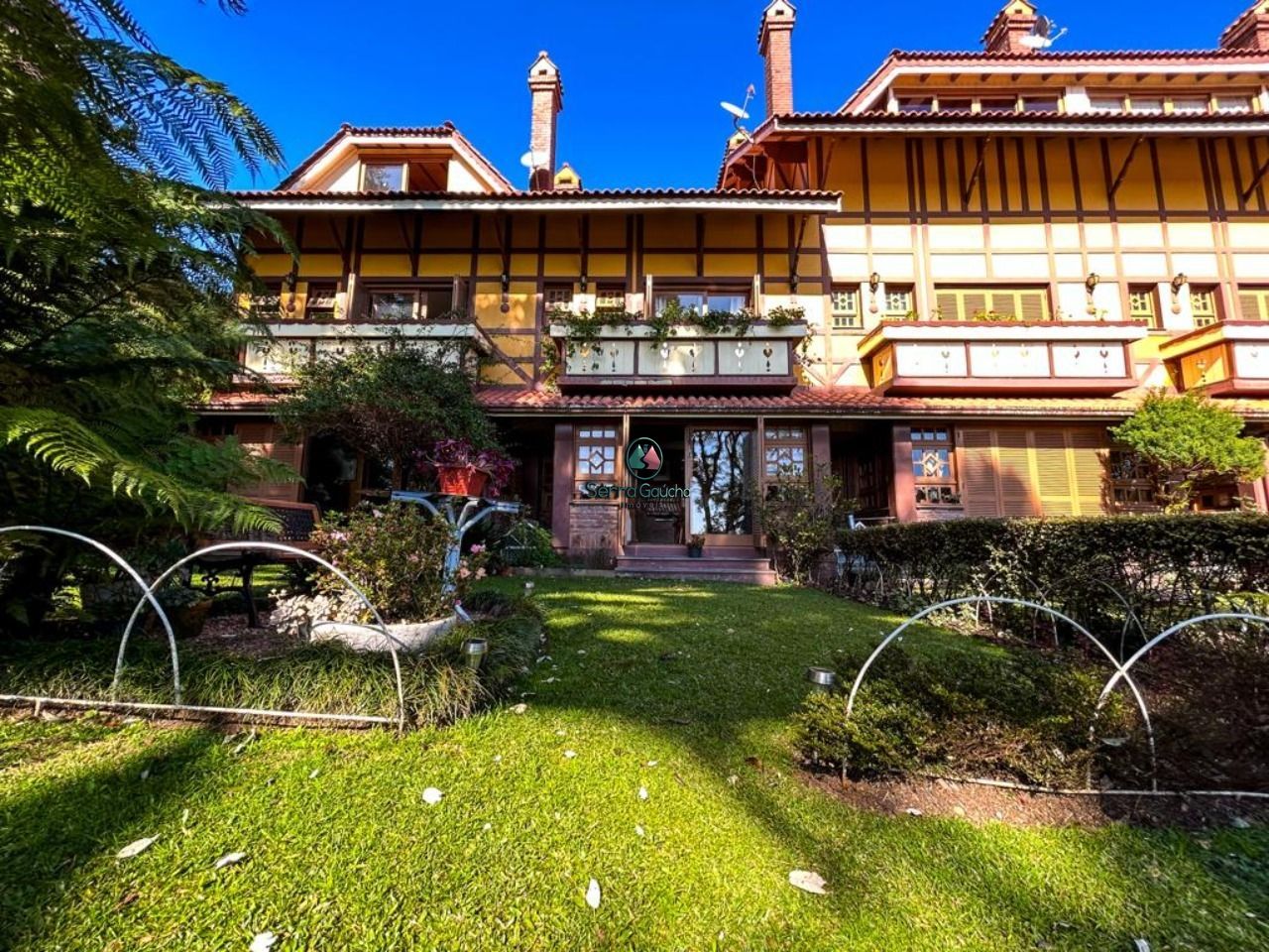 Casa à venda  no Planalto - Gramado, RS. Imóveis