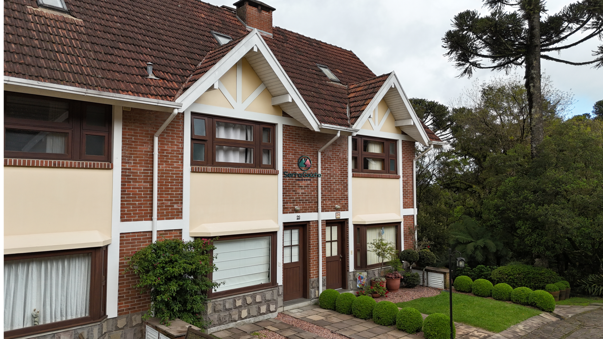 Casa em condomínio à venda  no Quinta da Serra - Canela, RS. Imóveis