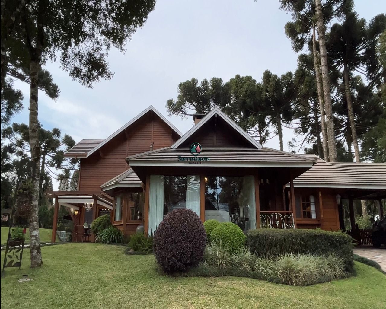 Casa em condomínio à venda  no Laje de Pedra - Canela, RS. Imóveis