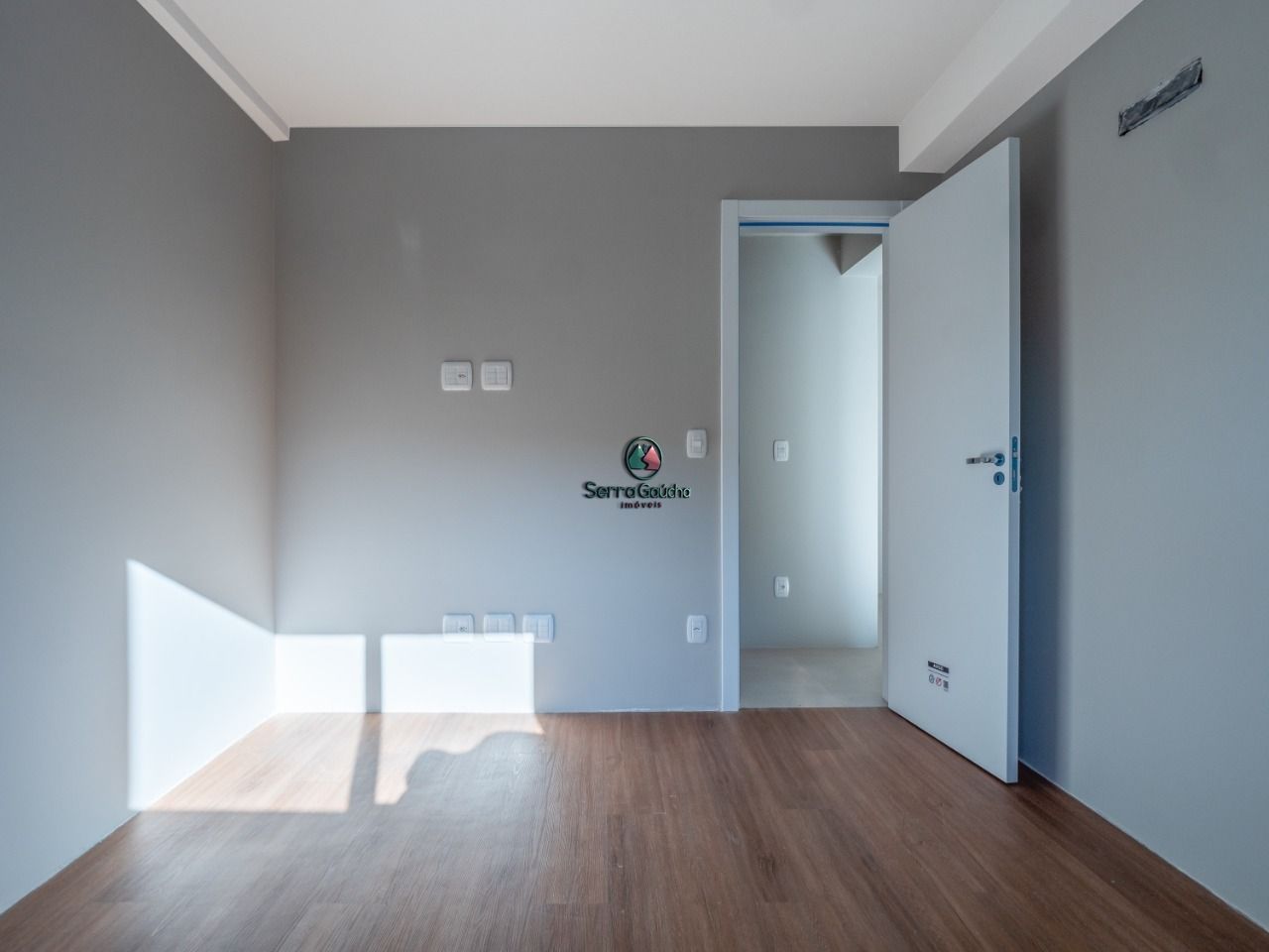 Apartamento à venda com 2 quartos, 75m² - Foto 12