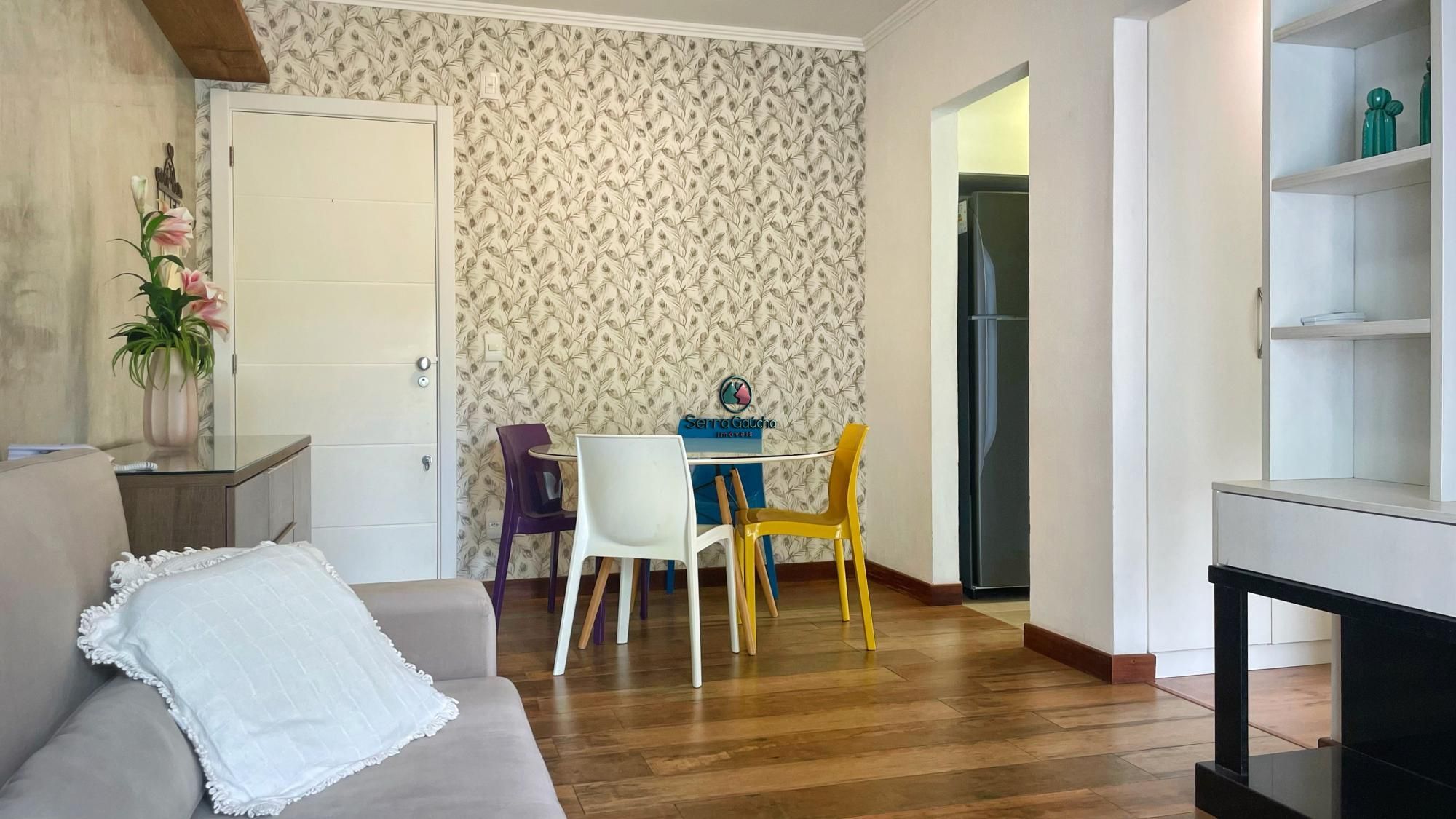 Apartamento à venda com 1 quarto, 48m² - Foto 2