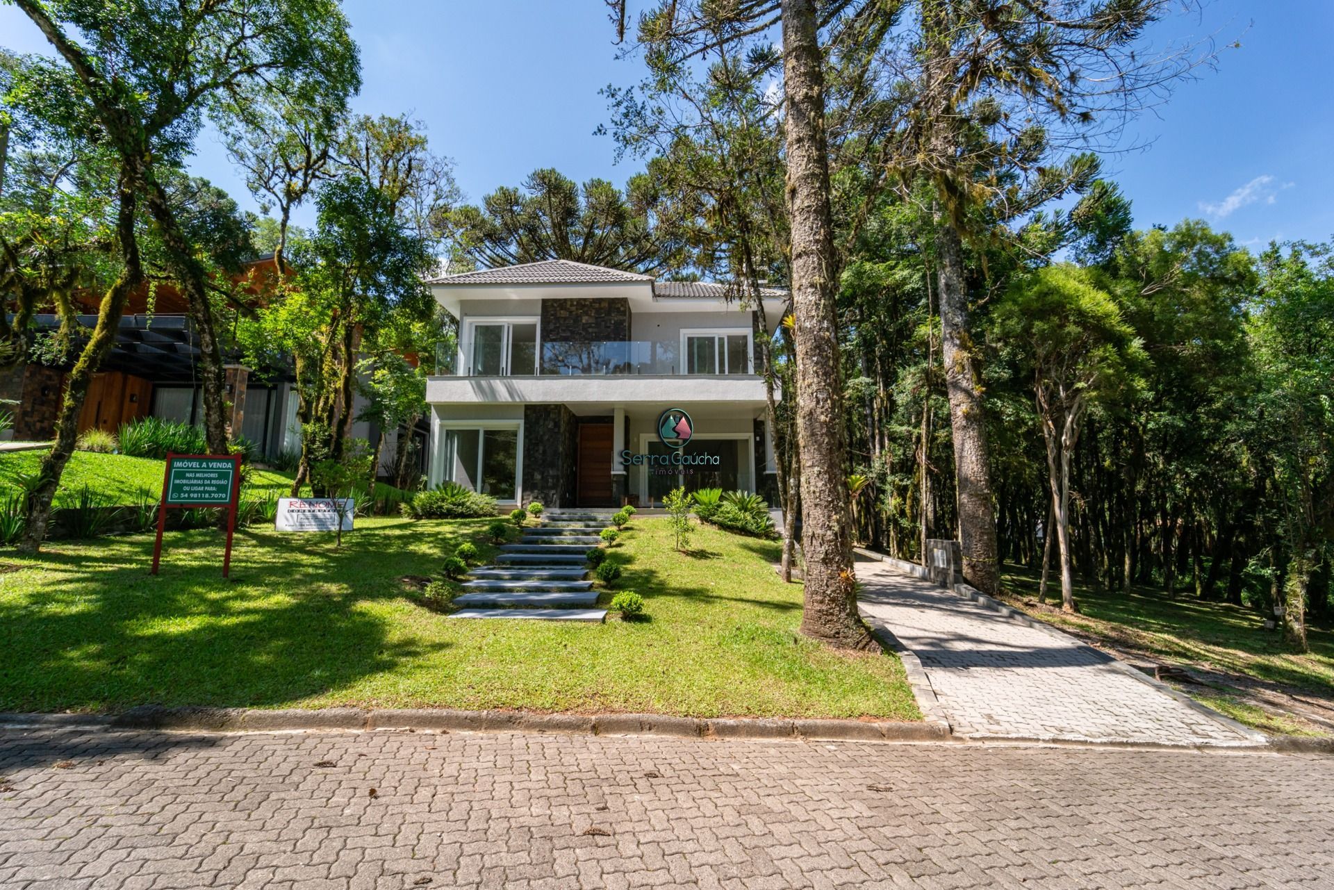 Casa em condomínio à venda  no Pinheiro Grosso - Canela, RS. Imóveis