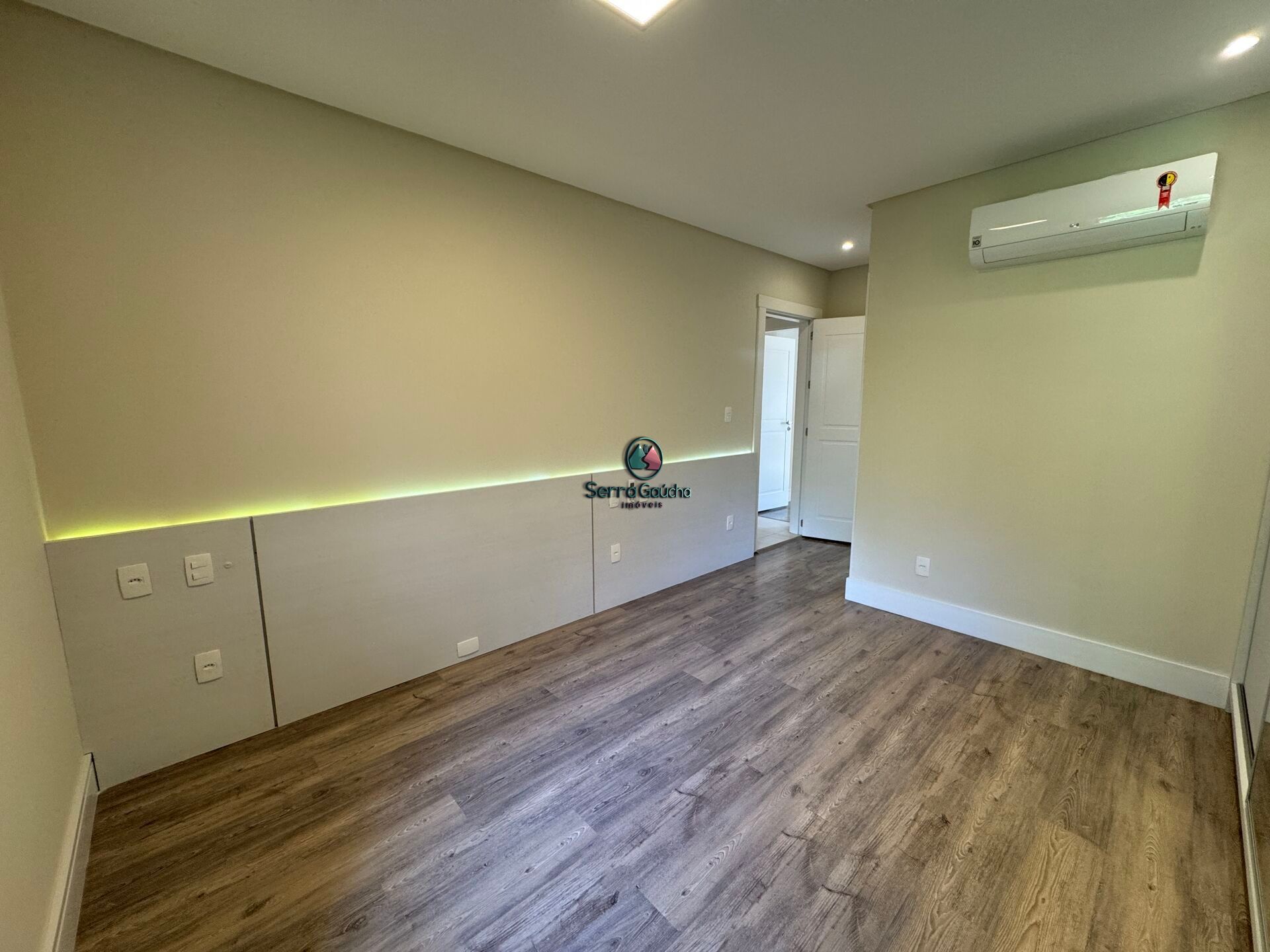 Apartamento para alugar com 3 quartos, 153m² - Foto 13