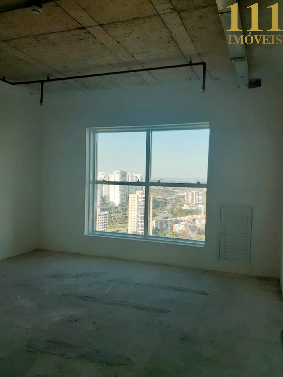 Sala Comercial no Edifício Helbor Offices.
