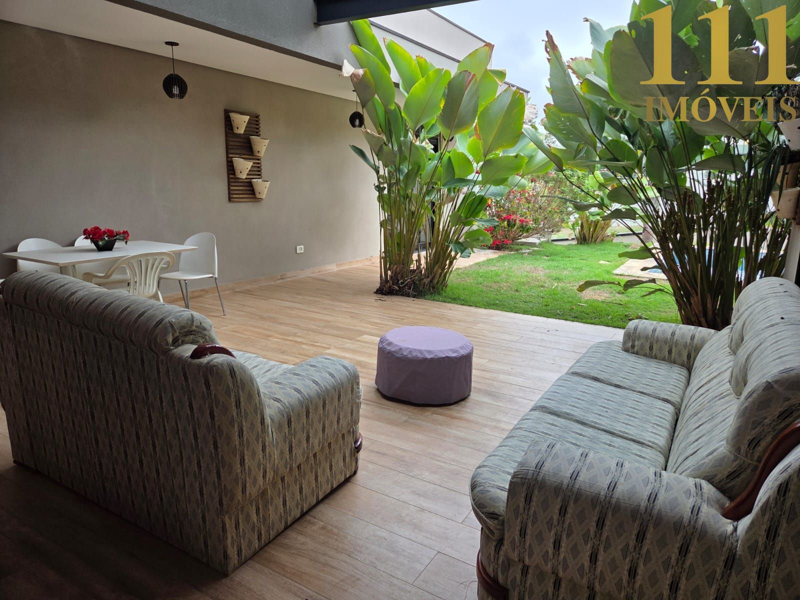 Maravilhosa casa para locação no Reserva do Paratehy.