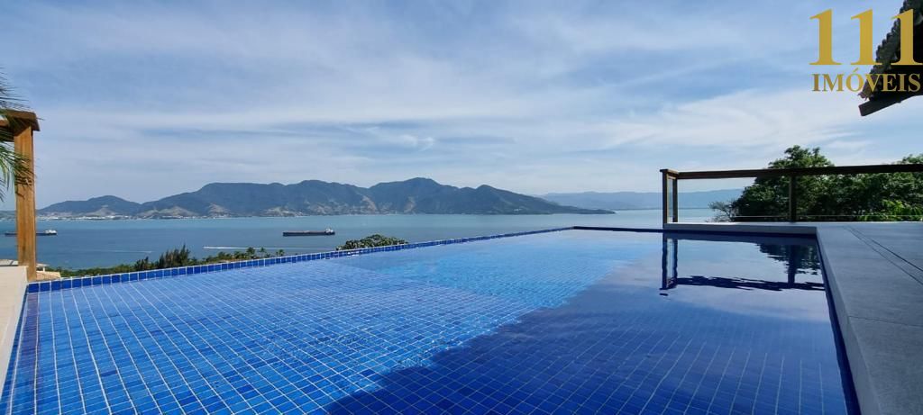 Casa com vista definitiva em Ilhabela.