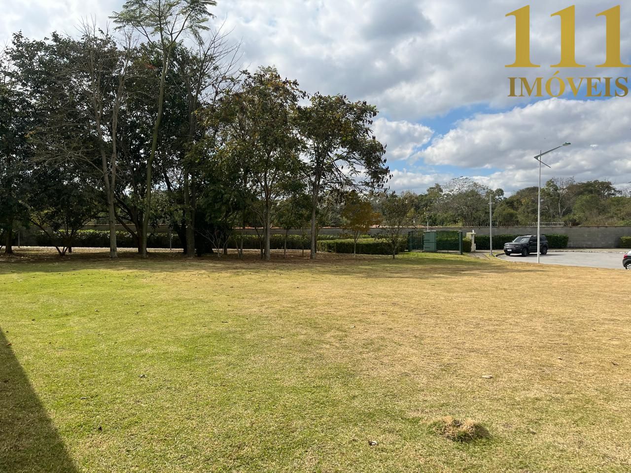 Terreno á venda Condomínio Jardim do Golfe, SJC - 700m2
