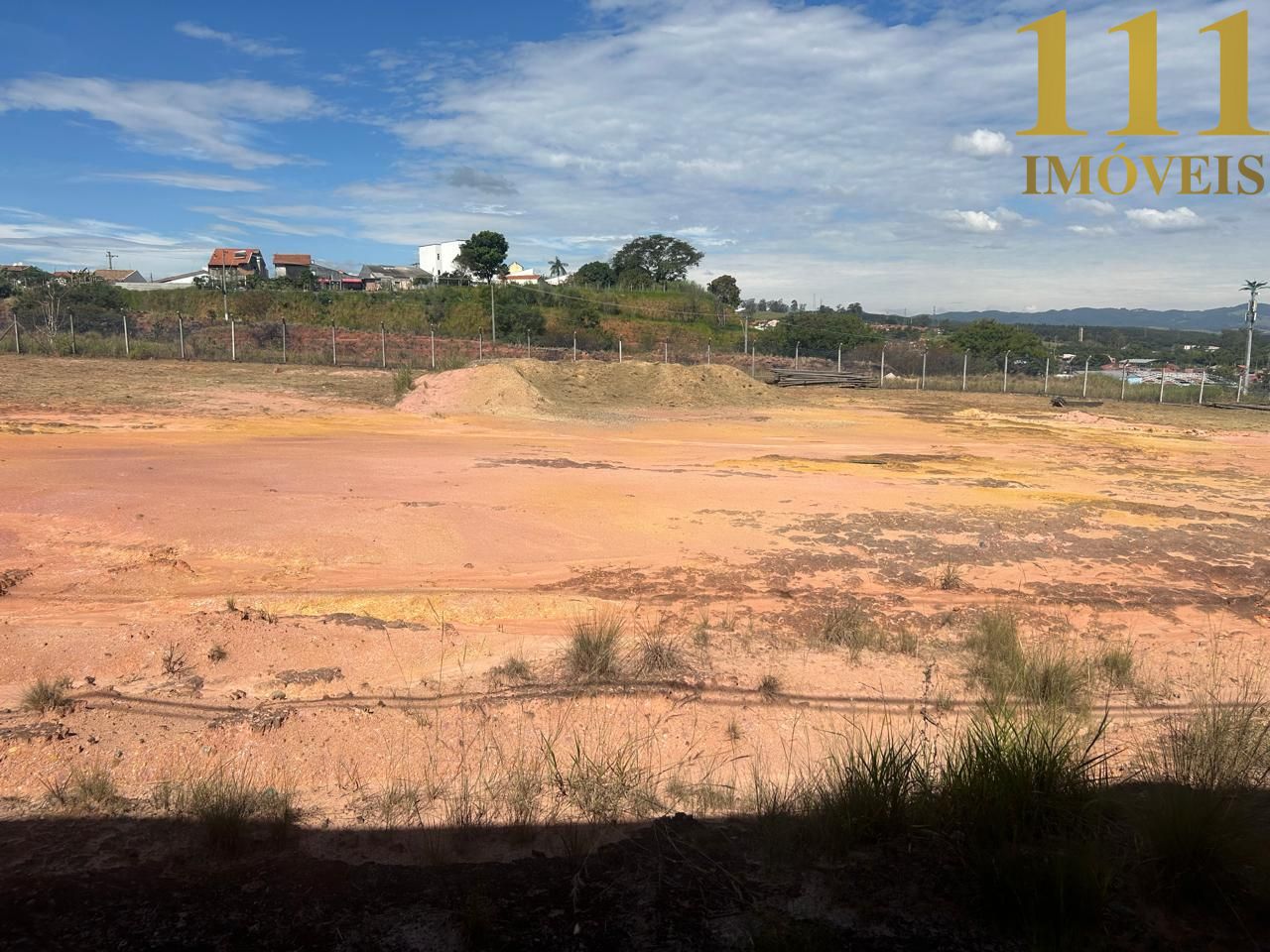 Terreno Comercial no Condomínio Ceic.